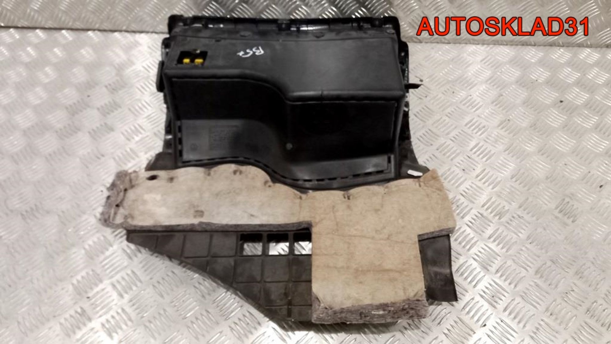 Бардачок Volkswagen Passat B5 3B1857101, 7000 рублей, Дубовое