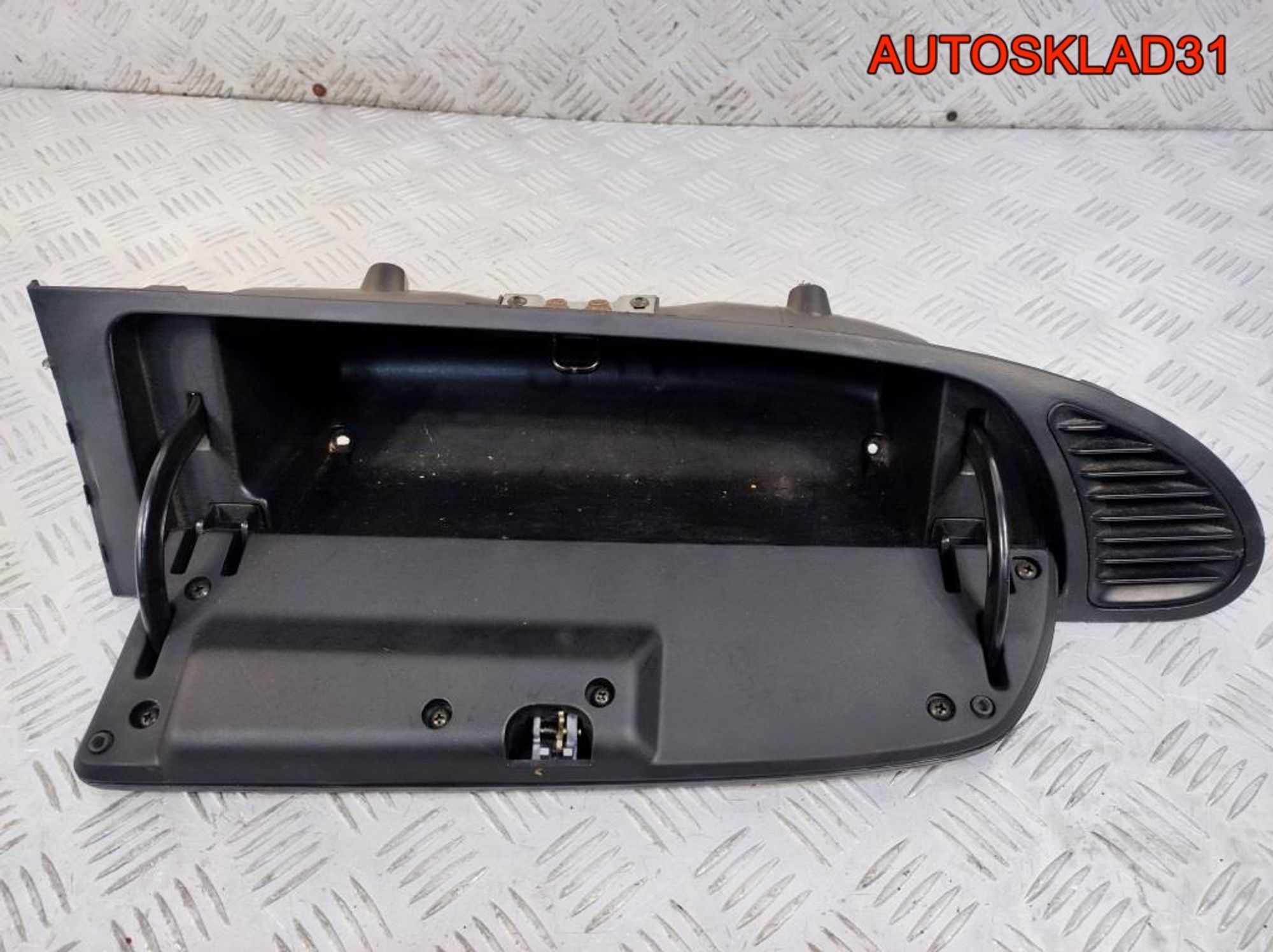 Бардачок Honda Shuttle RA, 2500 рублей, Дубовое