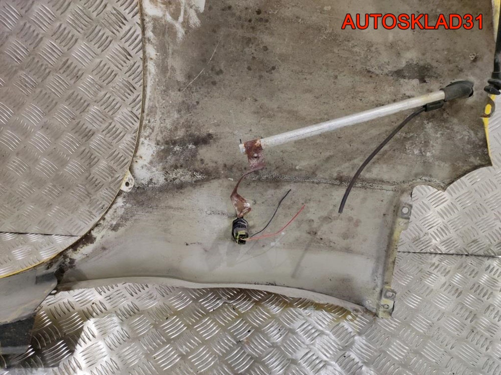 Крыло переднее правое Hyundai Starex H1 663214A500, 7200 рублей, Дубовое