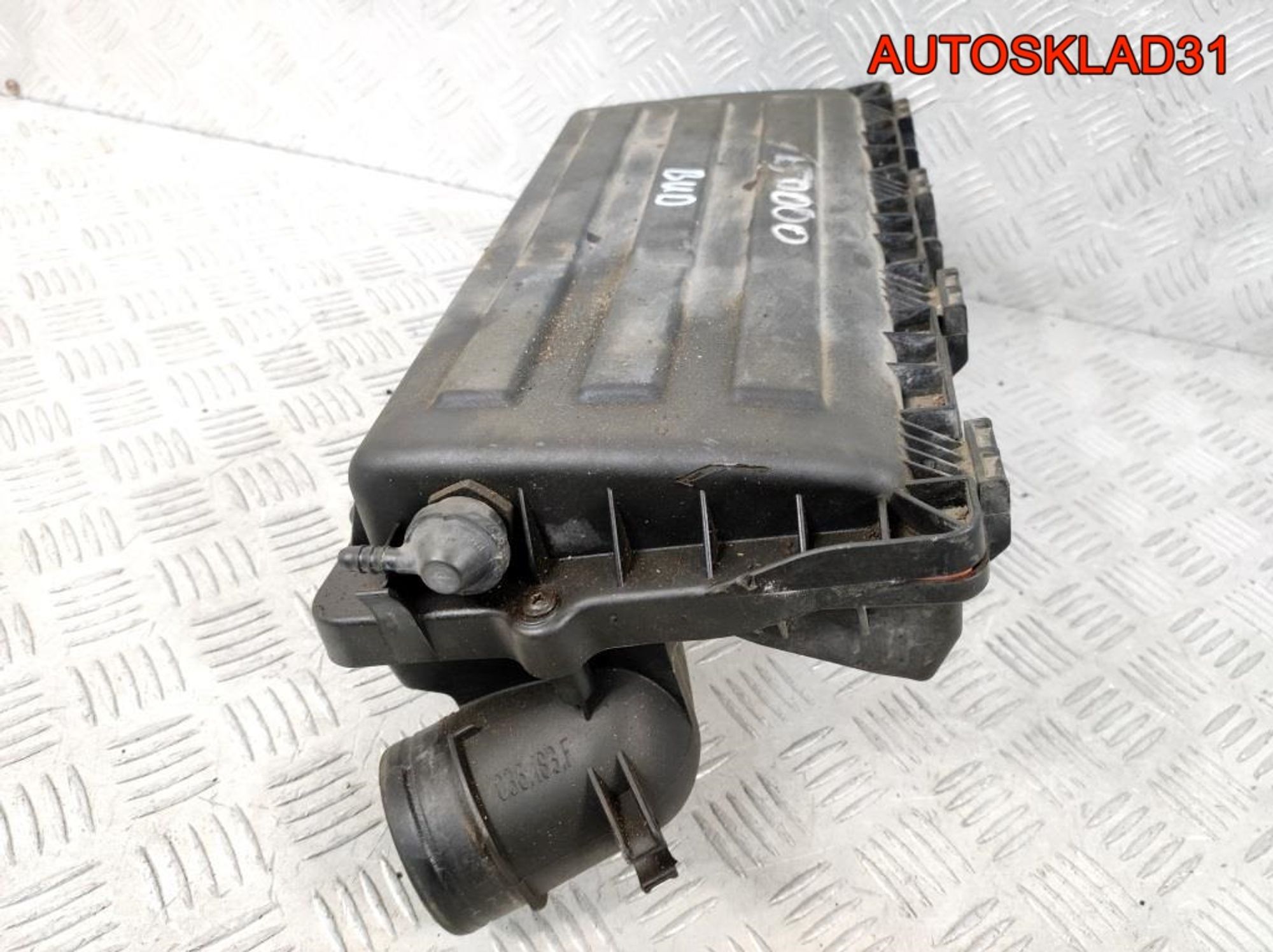 Корпус воздушного фильтра VW Polo BUD 036129611CD, 1400 рублей, Дубовое