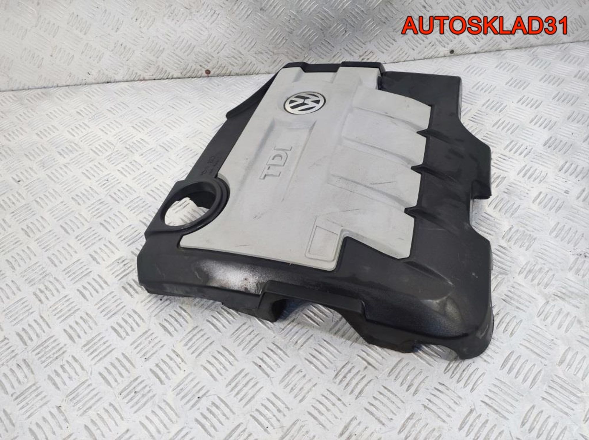 Накладка декоративная VW Passat B6 03L103925AP, 2100 рублей, Дубовое