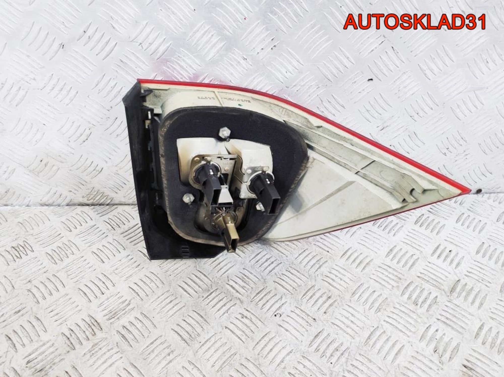 Фонарь задний правый BMWE60 63216925892 Combi, 2500 рублей, Дубовое