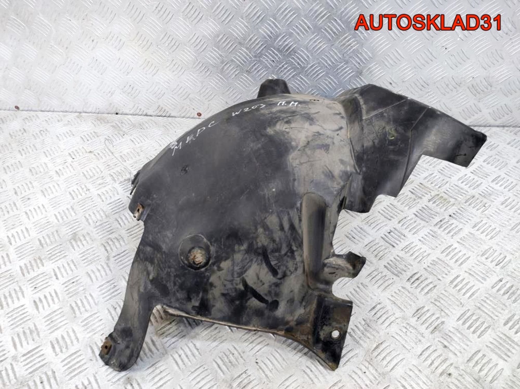 Локер передний правый Mercedes W203 A2038840622, 1300 рублей, Дубовое