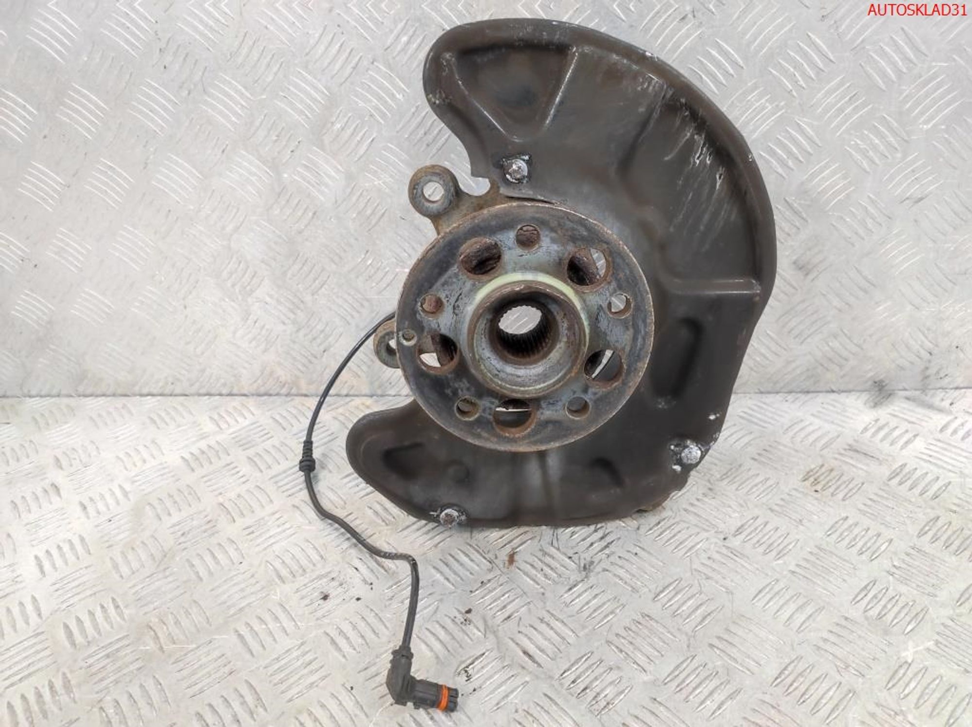 Кулак поворотный передний правый Mercedes GLK 2,2 651.912 A2043323001, 12000 рублей, Дубовое