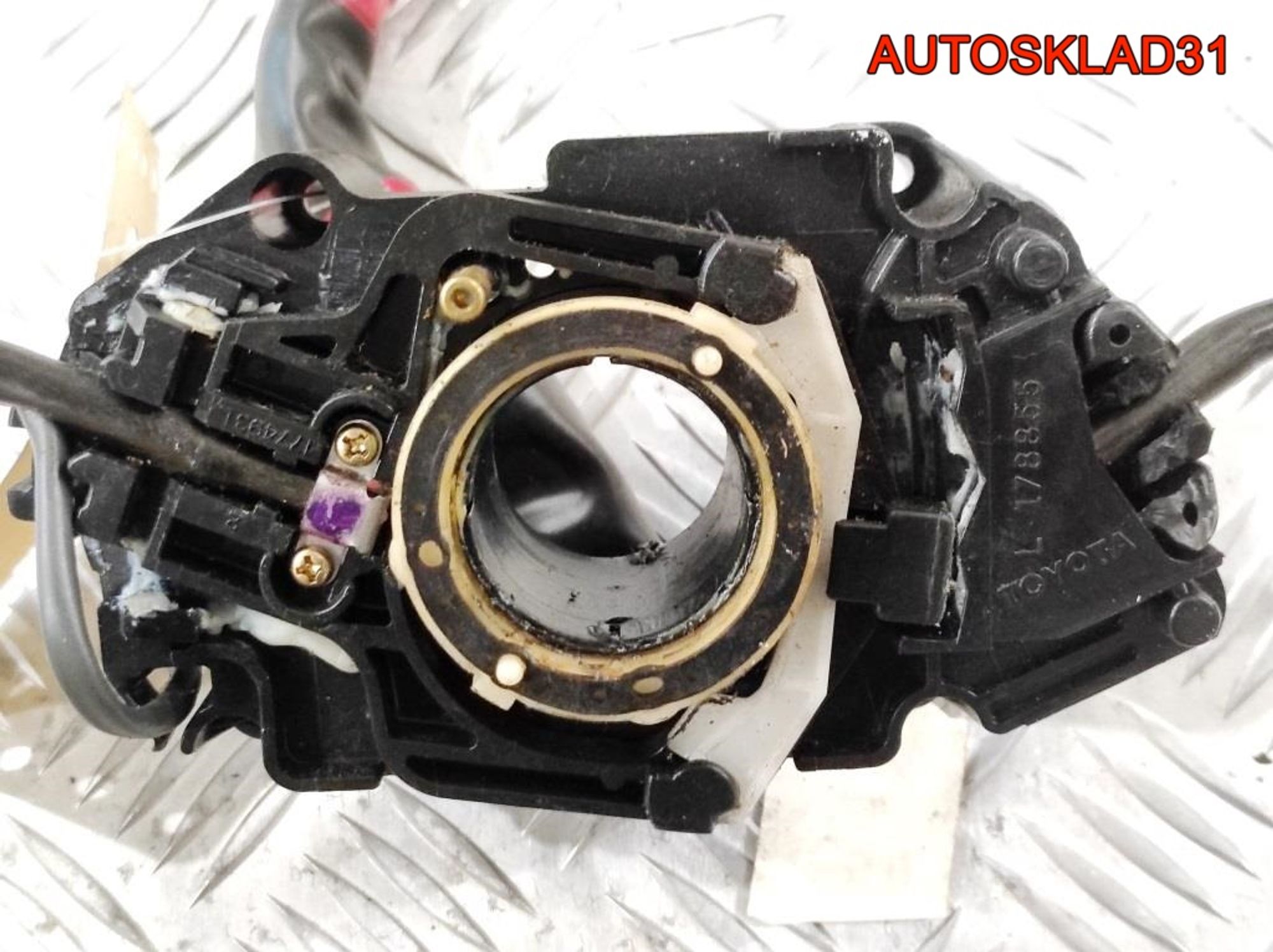 Переключатель подрулевой Toyota Corolla 7 843101A440, 1200 рублей, Дубовое