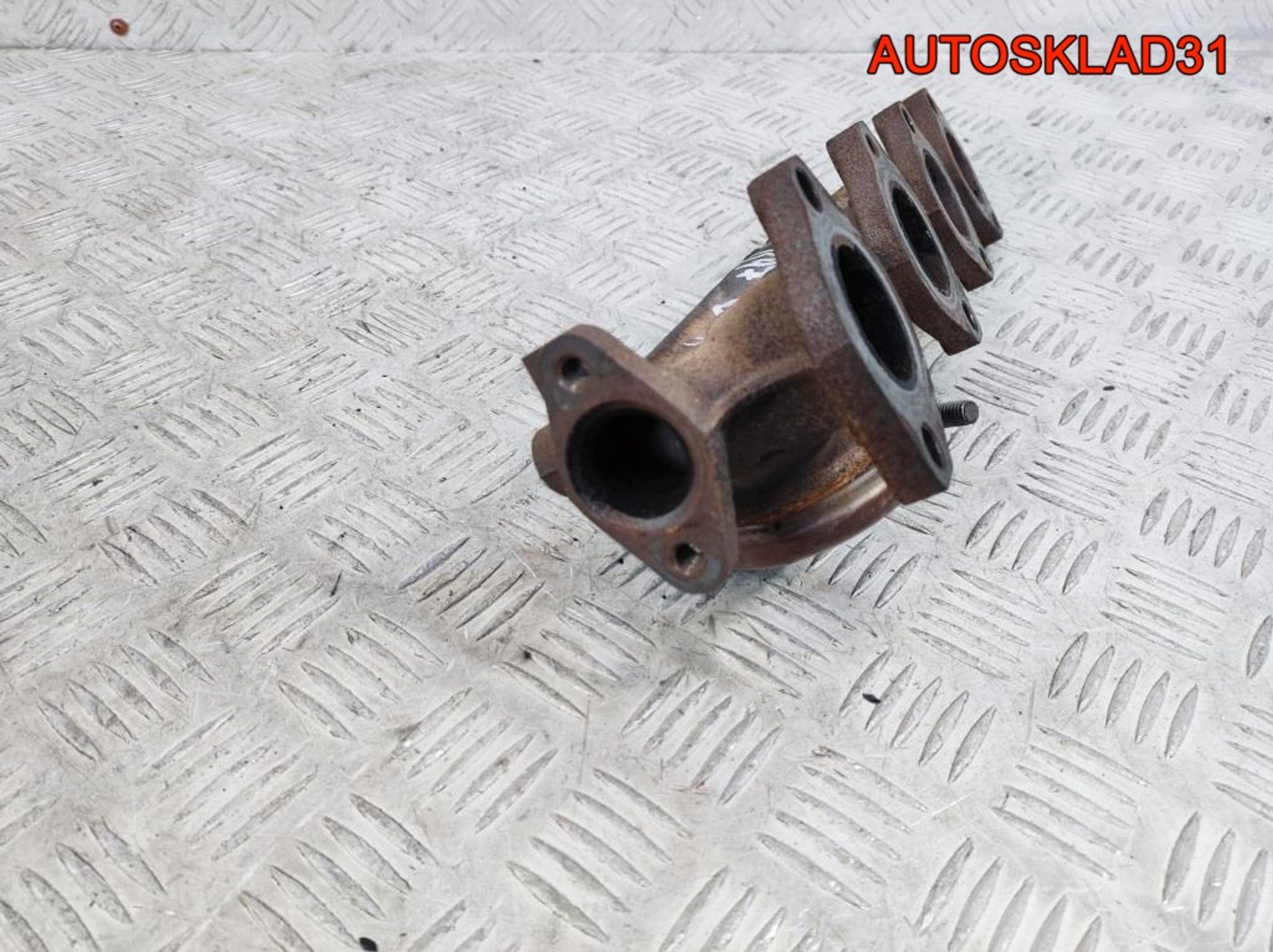 Коллектор выпускной BMW F30 B47D20A 11628519888, 1400 рублей, Дубовое