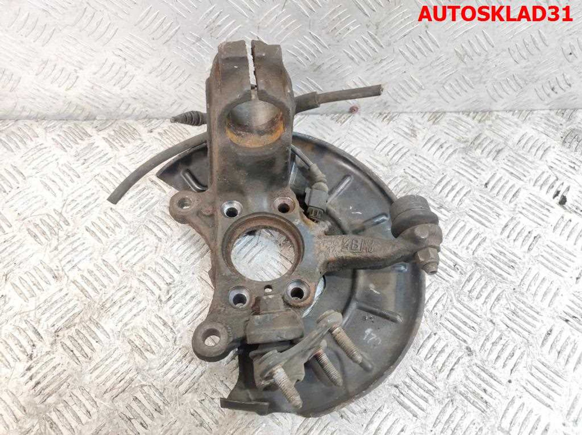 Кулак поворотный перед правый VW Golf 5 1K0407256AA, 2500 рублей, Дубовое