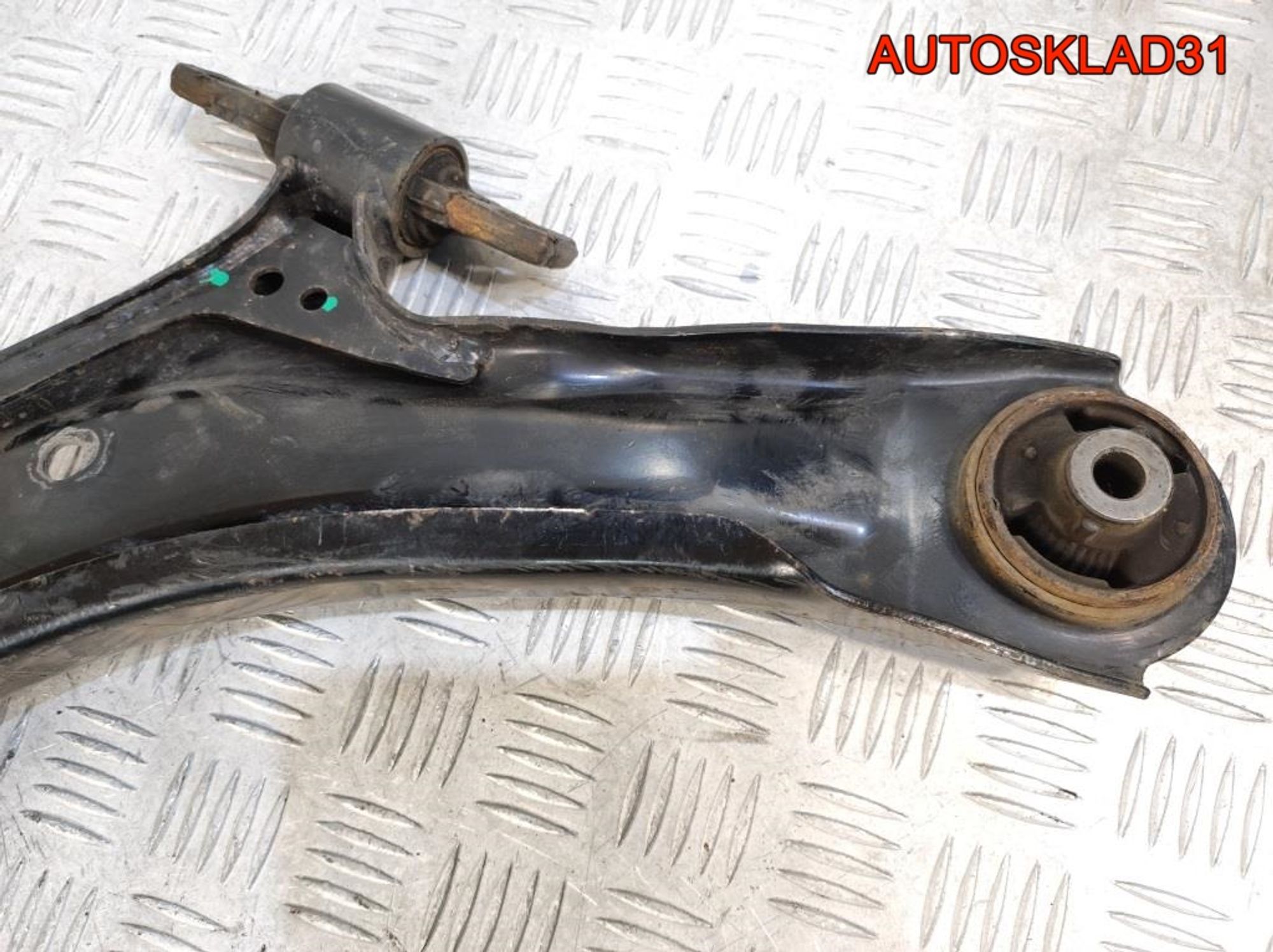 Рычаг передний правый нижний Nissan Qashqai J10, 2100 рублей, Дубовое