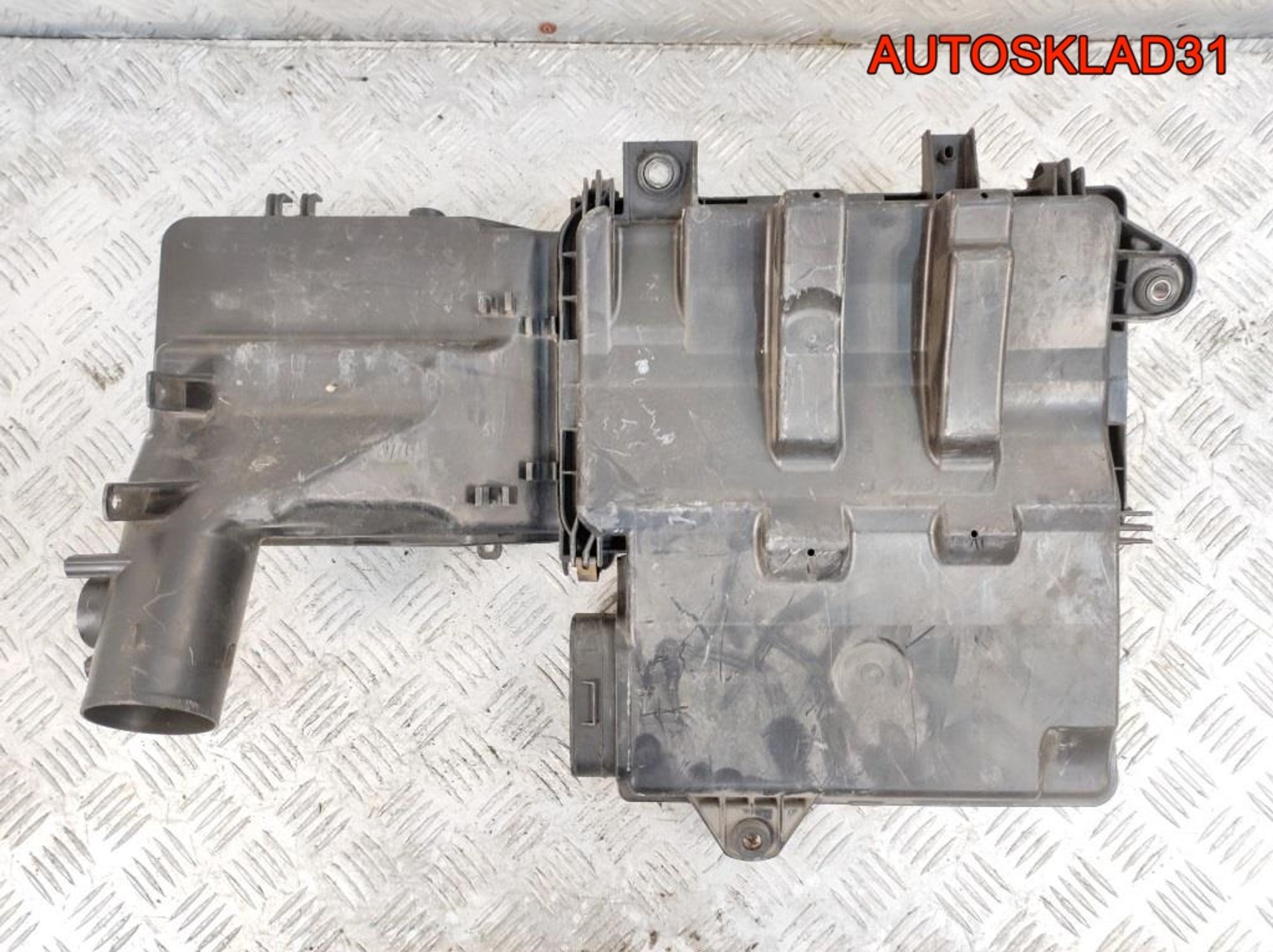 Корпус воздушного фильтра Mazda 3 1,6 Z6 Бензин 1001407041, 2000 рублей, Дубовое