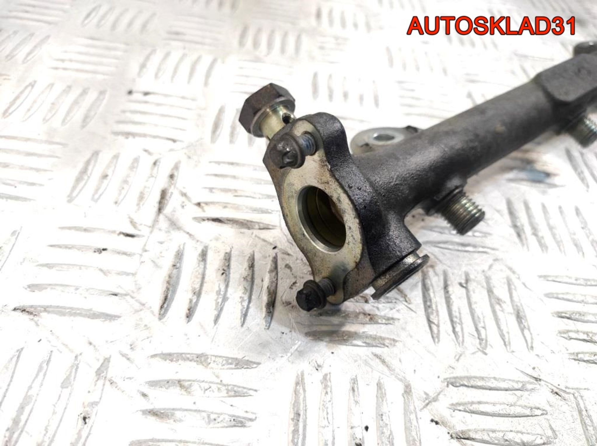 Рейка топливная Mercedes W220 3,2 613.960 A6130700095, 1800 рублей, Дубовое