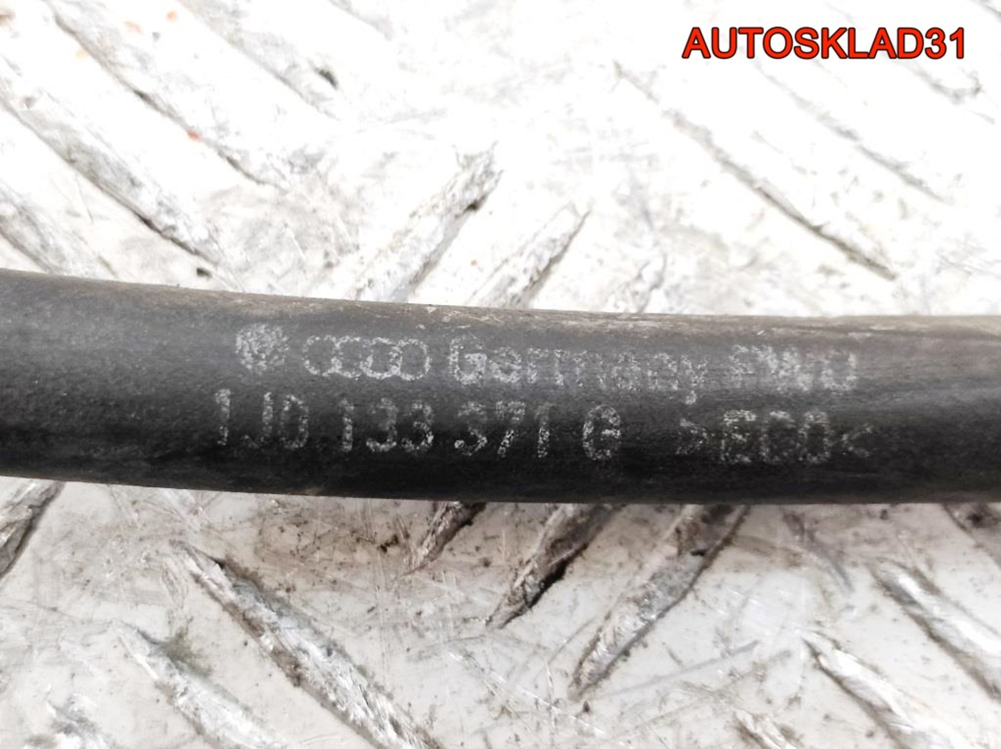 Патрубок системы охлаждения VW Golf 4 1,6 Бензин 1J0121049F, 2000 рублей, Дубовое