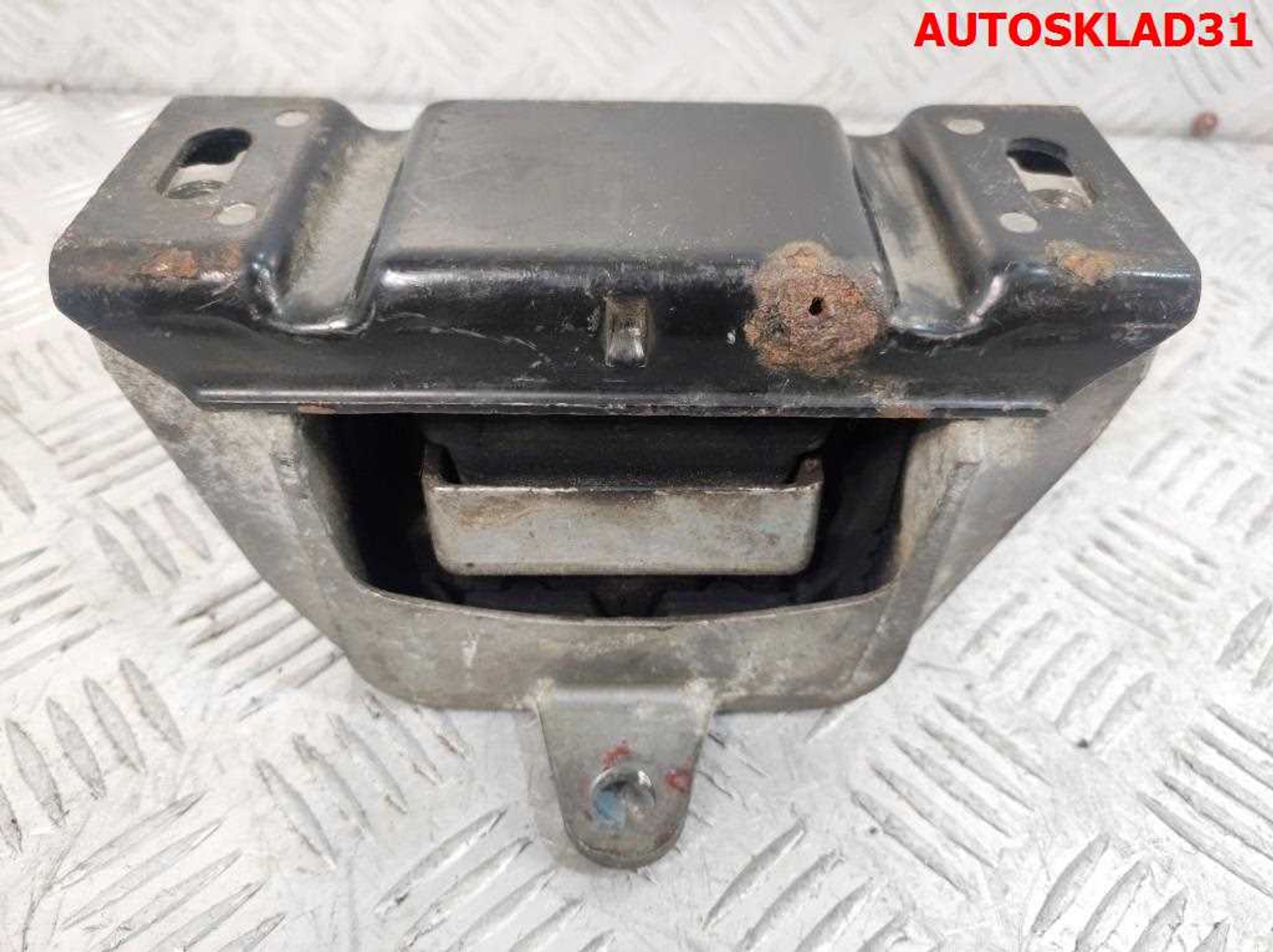 Опора двигателя левая VW Golf 4 1,4 APE 1J0199555AJ, 1500 рублей, Дубовое