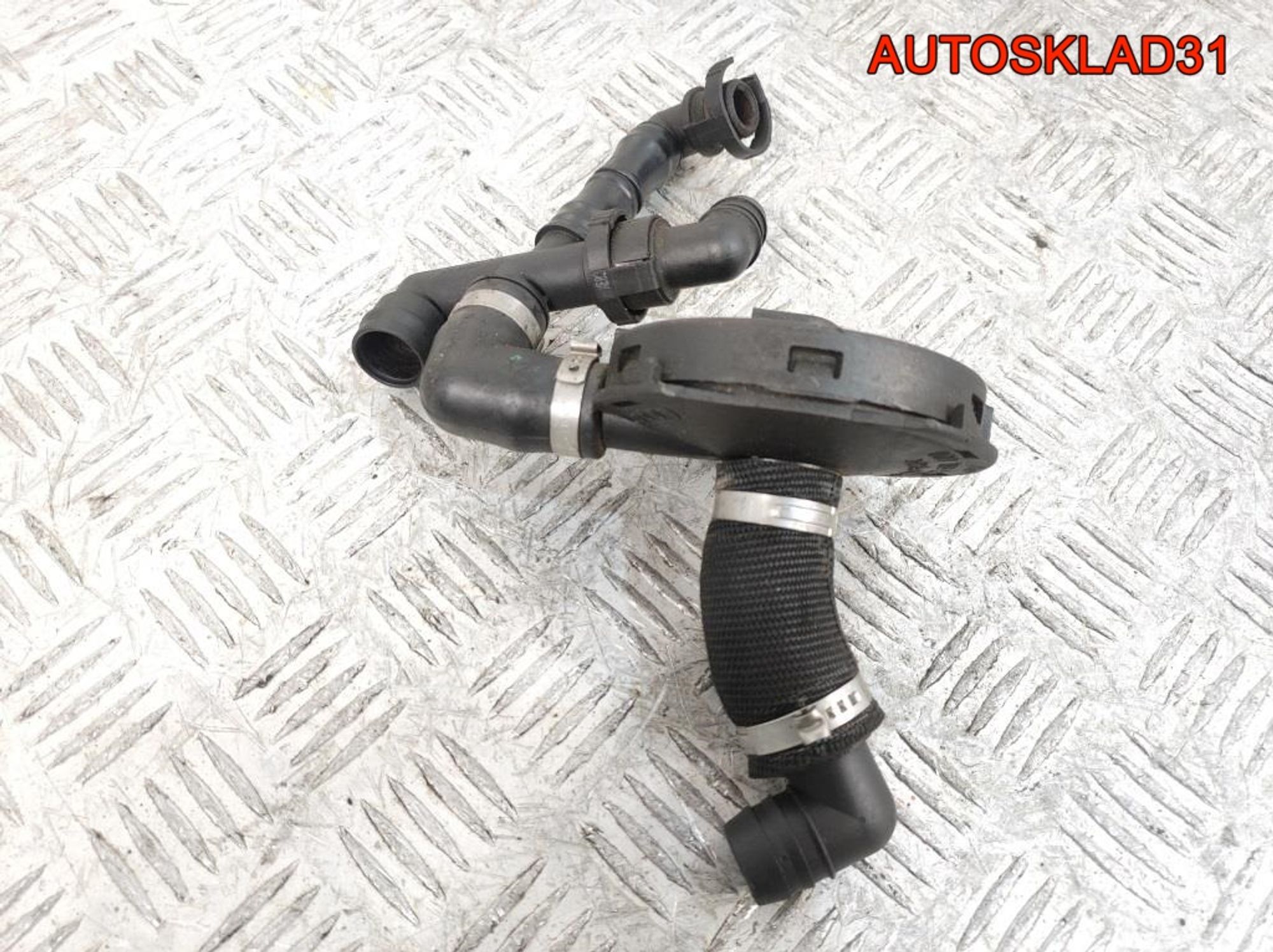 Клапан вентиляции картерных газов Audi A4 B6 2,4 BDV 077103245B, 2500 рублей, Дубовое