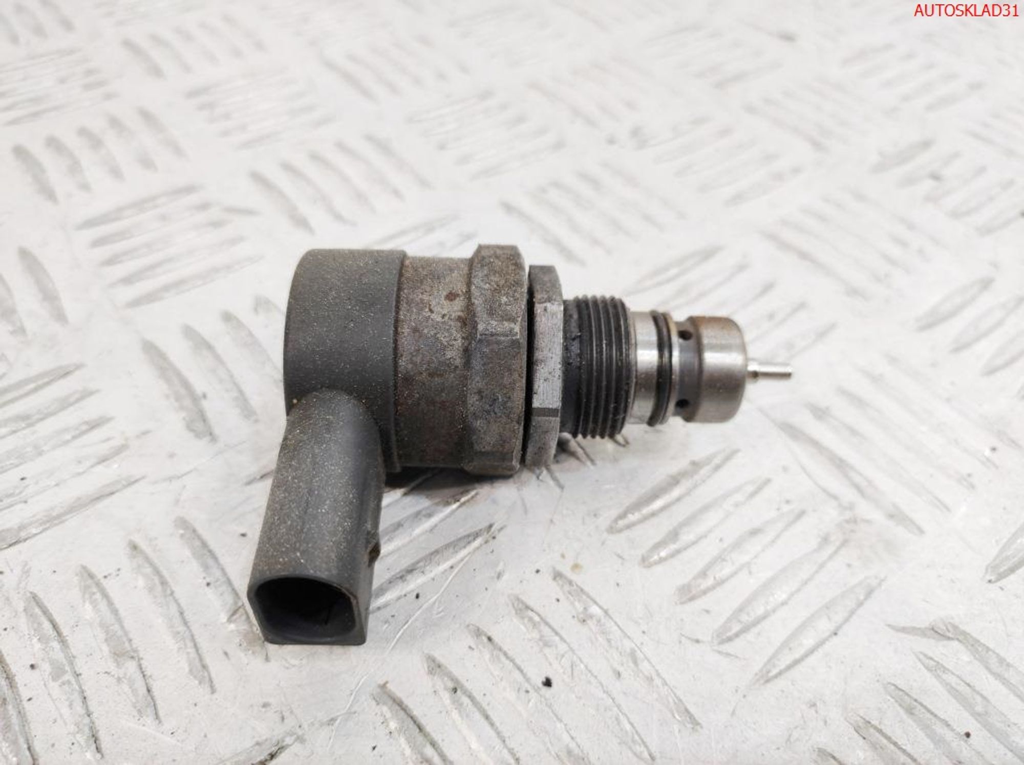 Датчик давления топлива VW Passat B6 057130764H, 7200 рублей, Дубовое