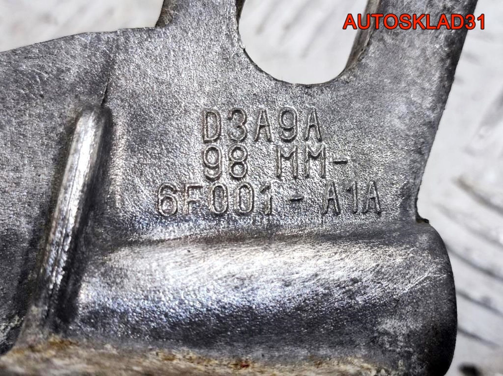 Кронштейн двигателя правый Ford Focus 1 98MM6F001A1A, 1300 рублей, Дубовое