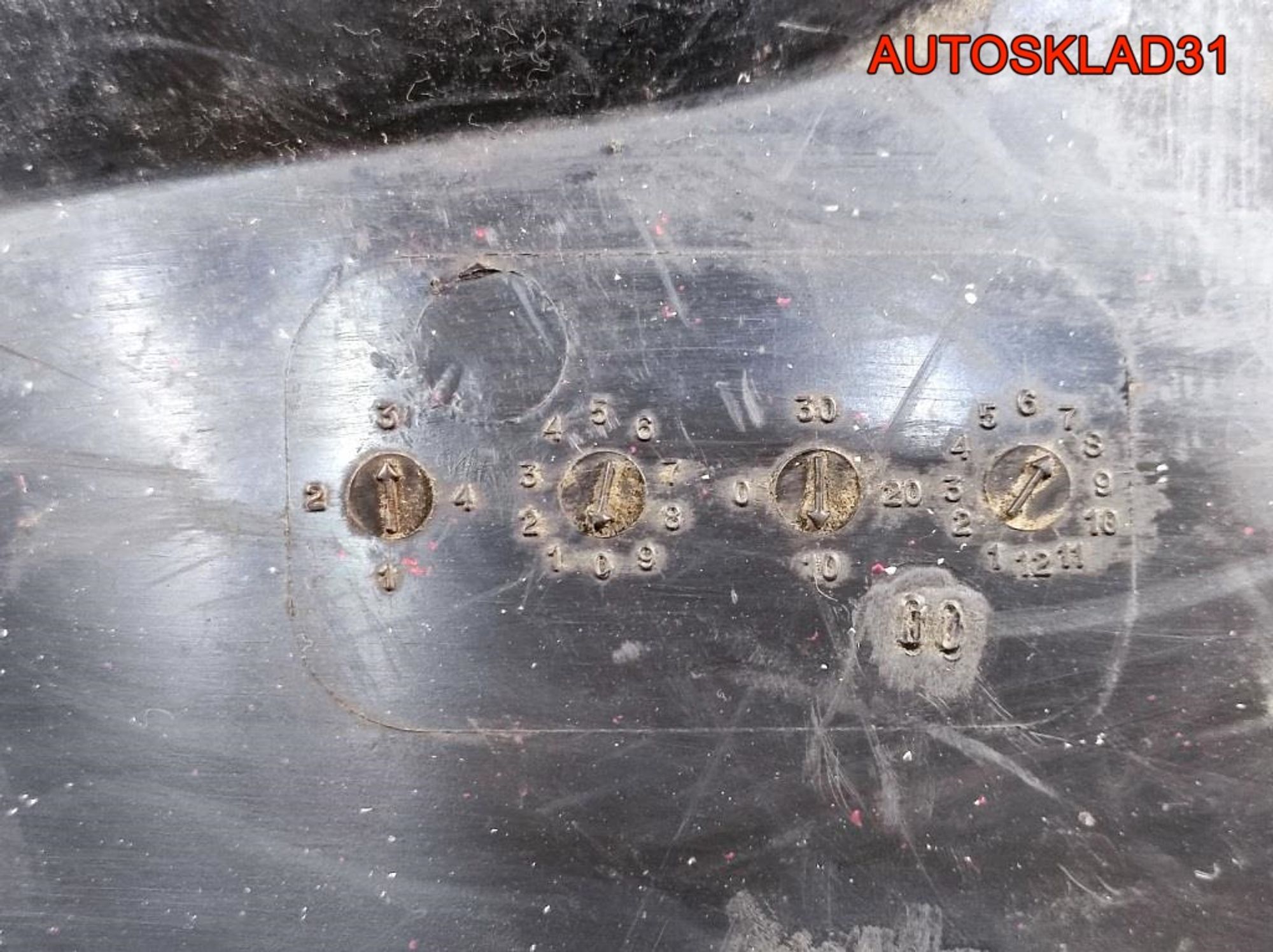 Локер задний правый Volkswagen Golf 4 1J0810972J, 1300 рублей, Дубовое