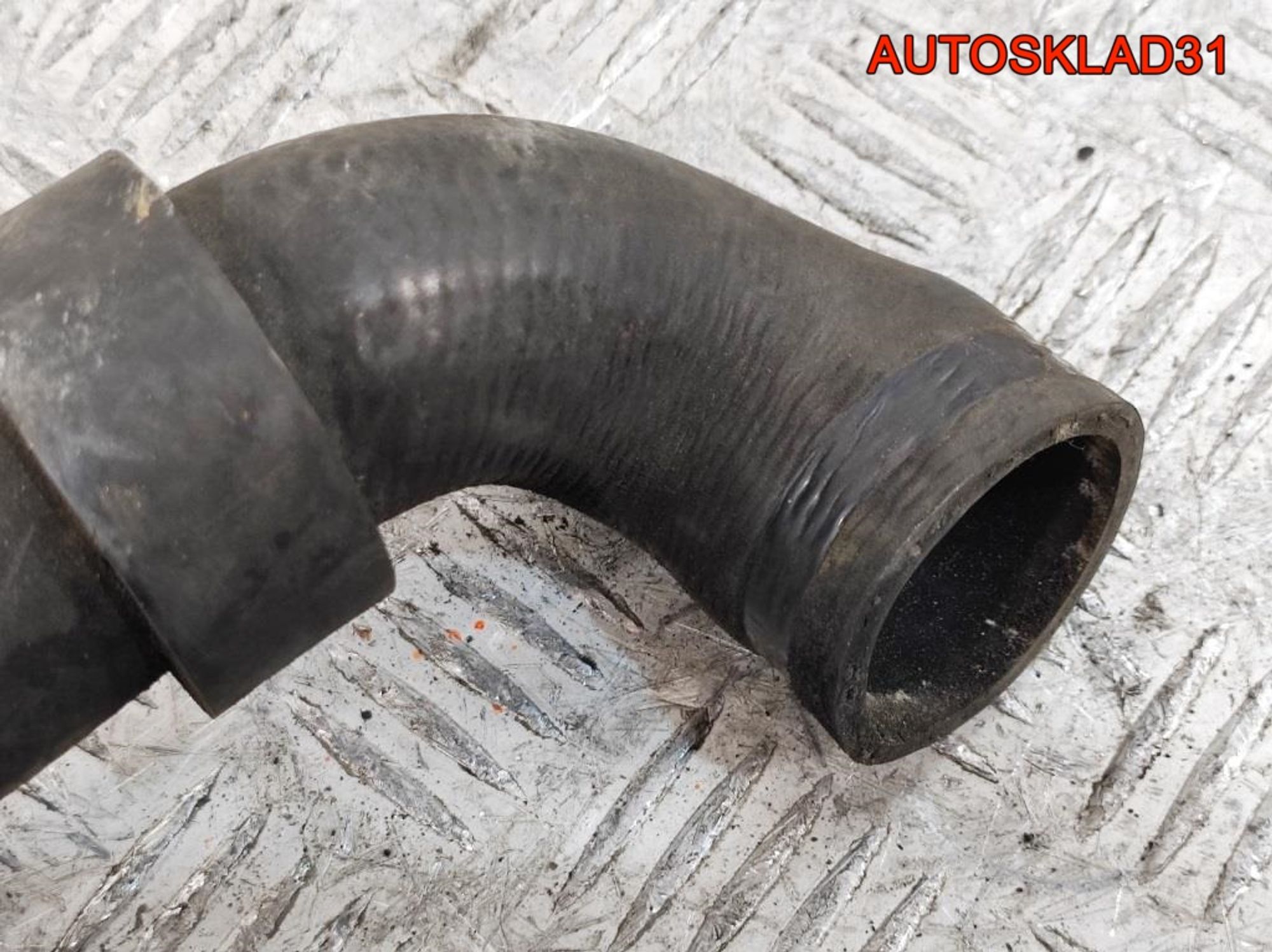 Патрубок радиатора Mercedes W203 2.2 Дизель A2035012982, 1500 рублей, Дубовое