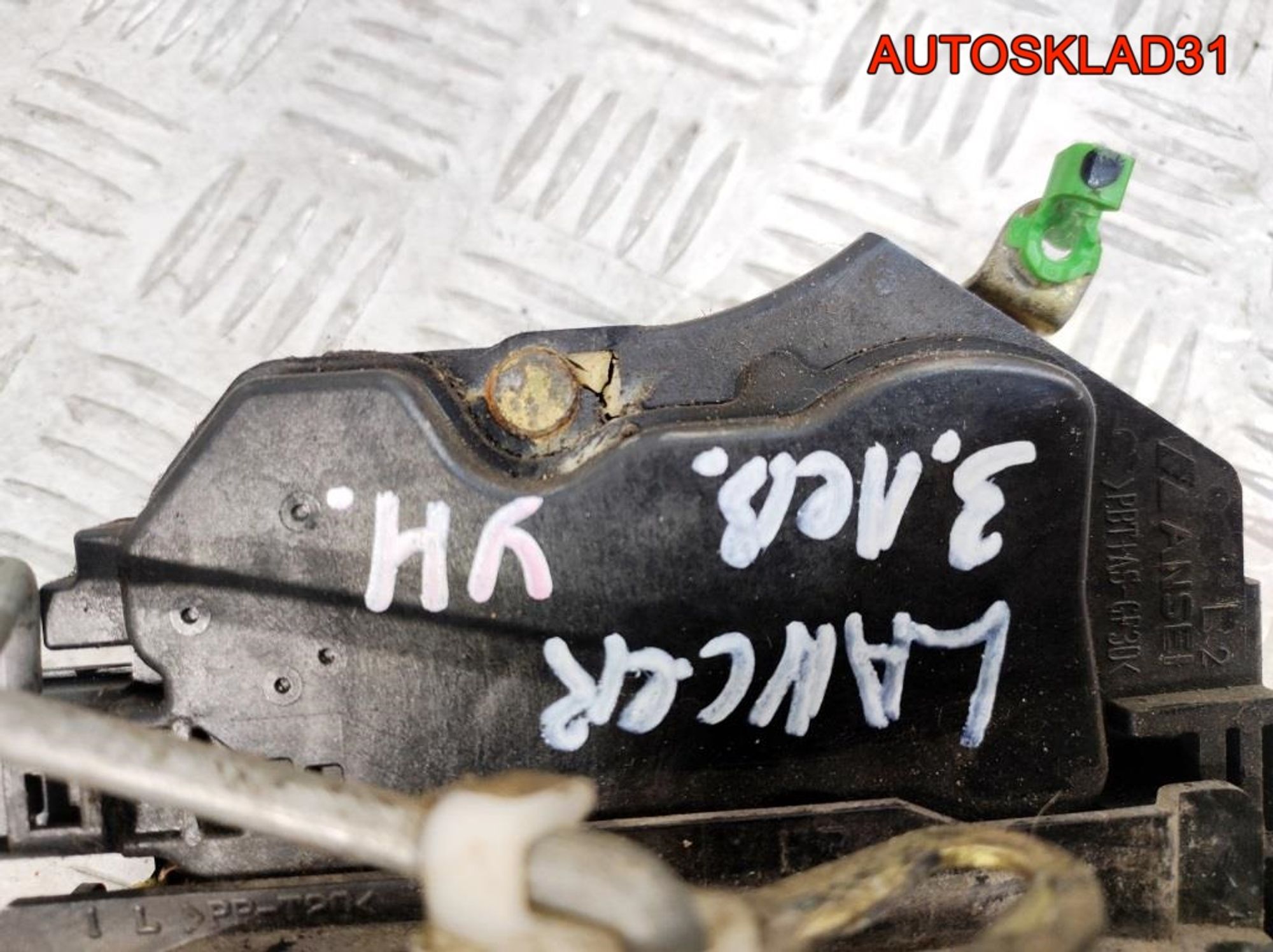 Замок задней левой двери Mitsubishi Lancer 9 Универсал, 1800 рублей, Дубовое