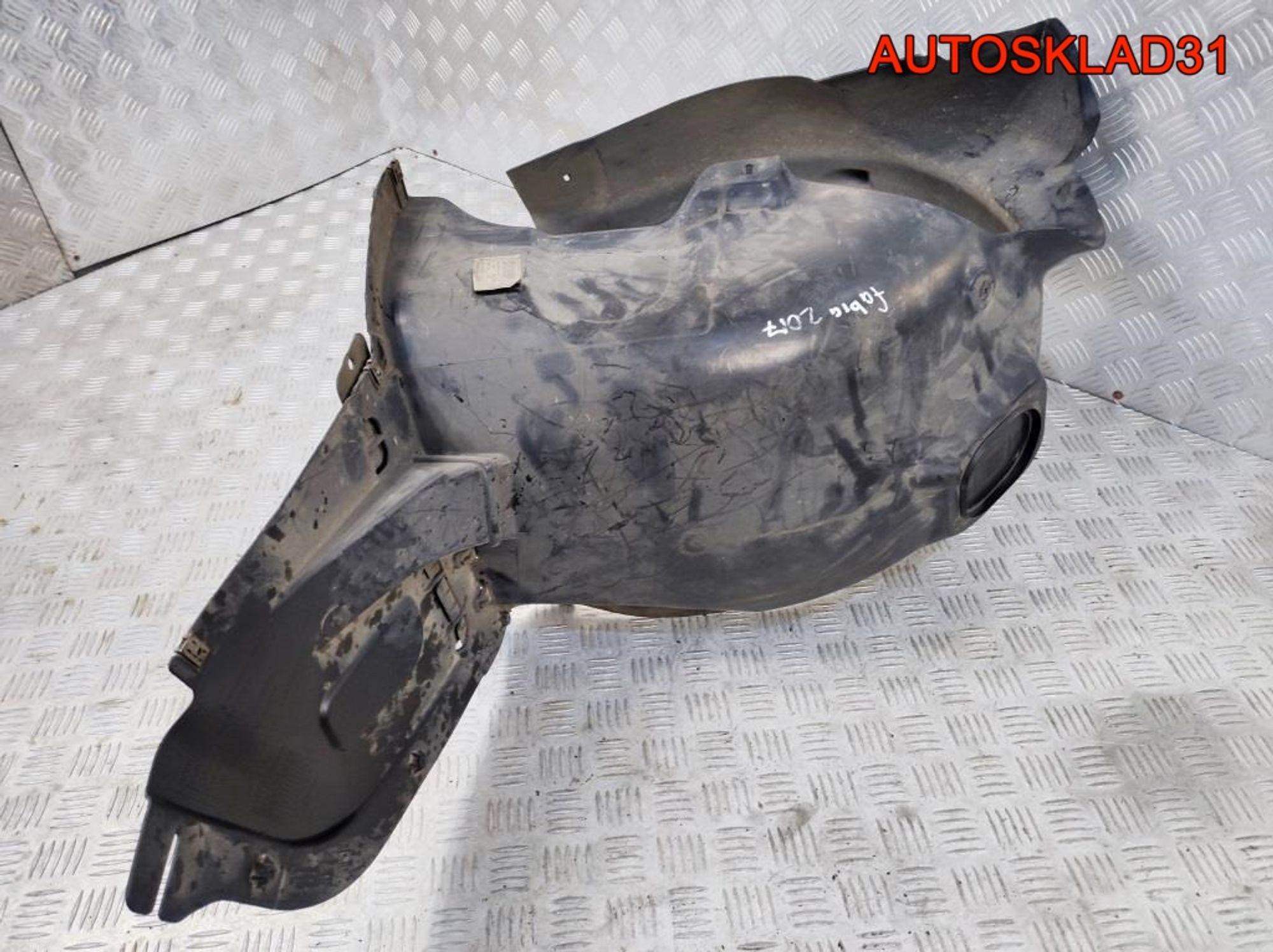 Локер передний левый Skoda Fabia 3 6V0809957B, 2500 рублей, Дубовое