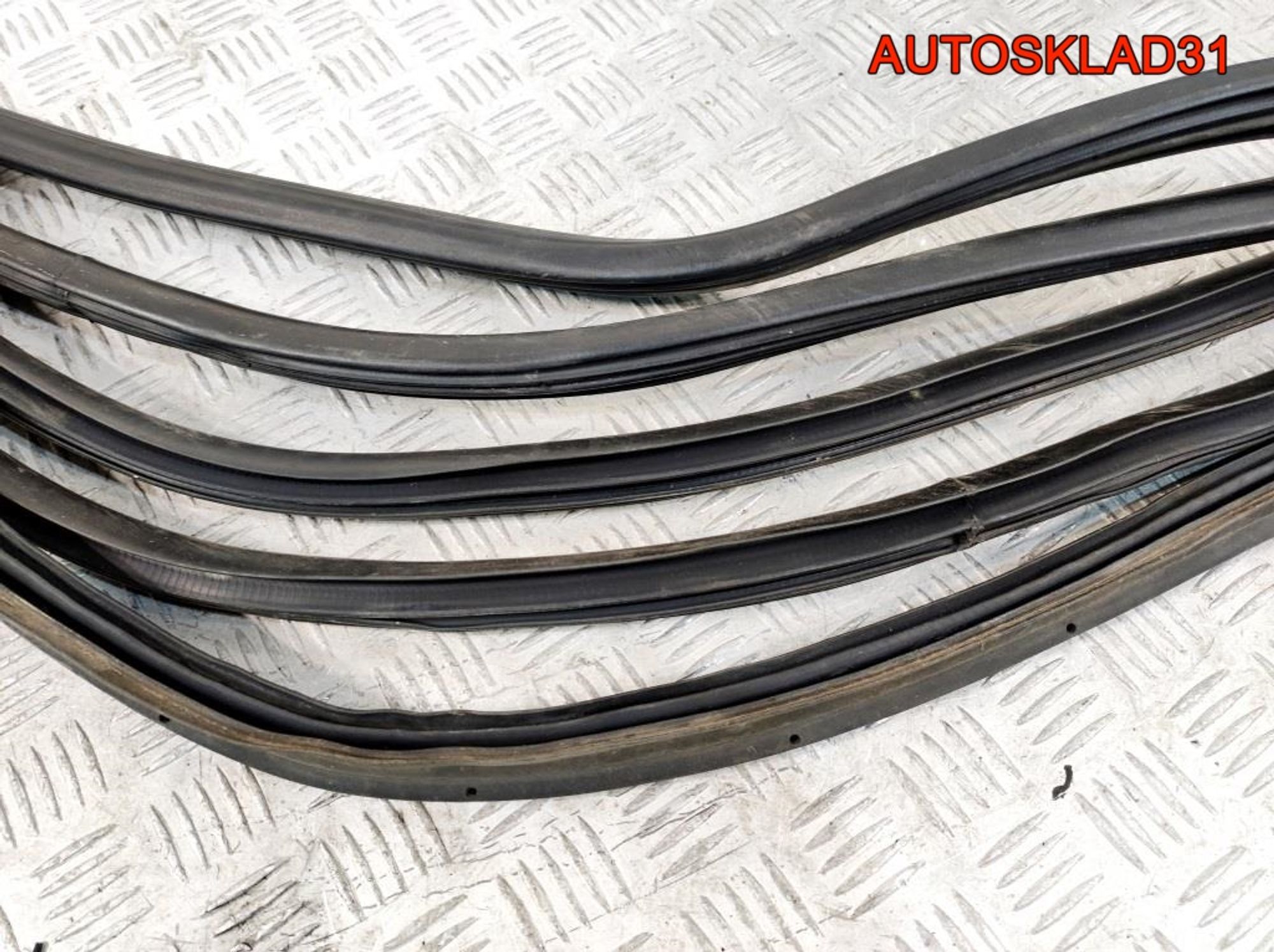 Уплотнитель двери Комплект Hyundai Getz 1 Рест, 4500 рублей, Дубовое