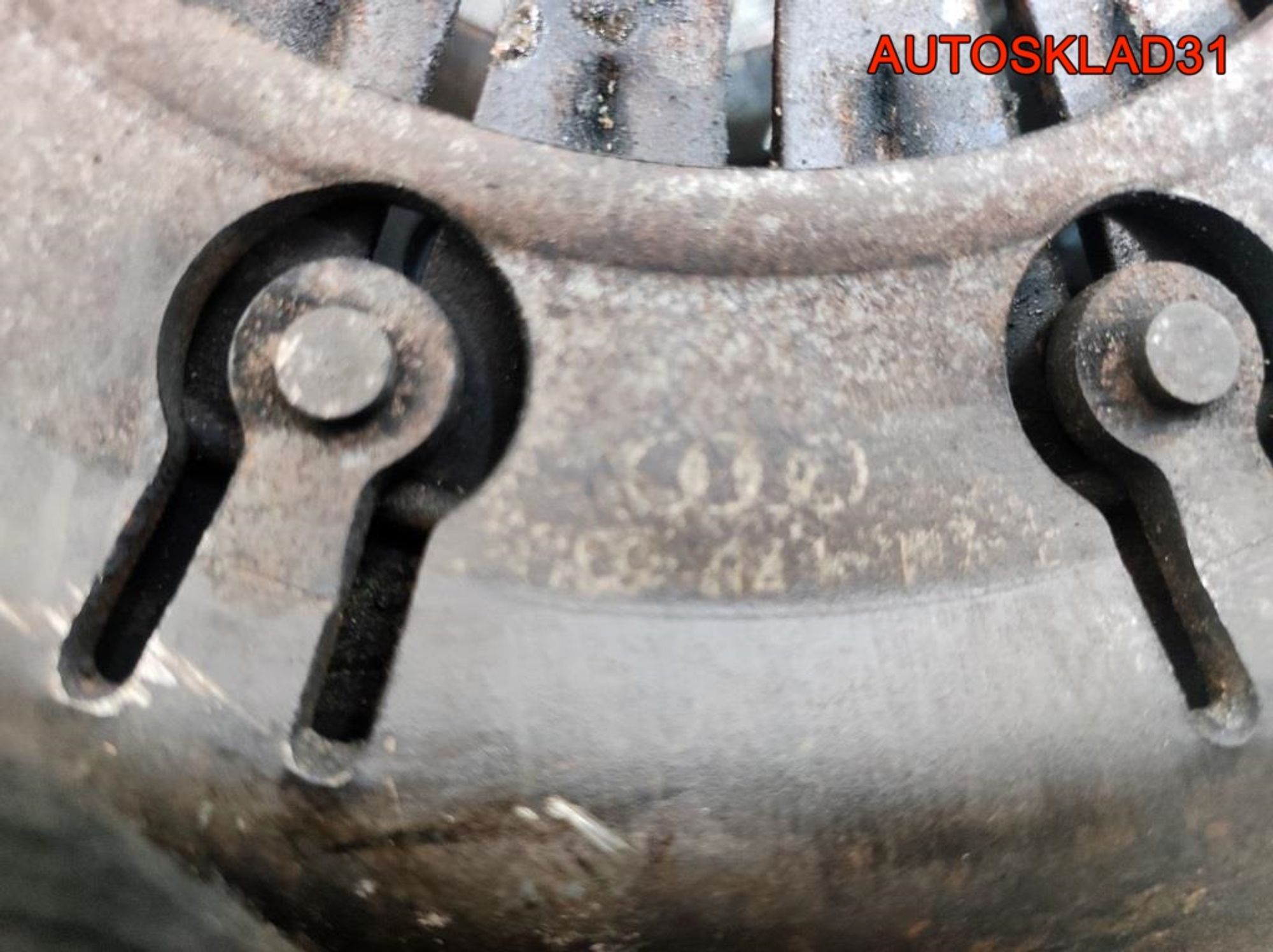 Маховик с корзиной Audi A6 C5 2,5 AKN Дизель 059105266A, 12000 рублей, Дубовое