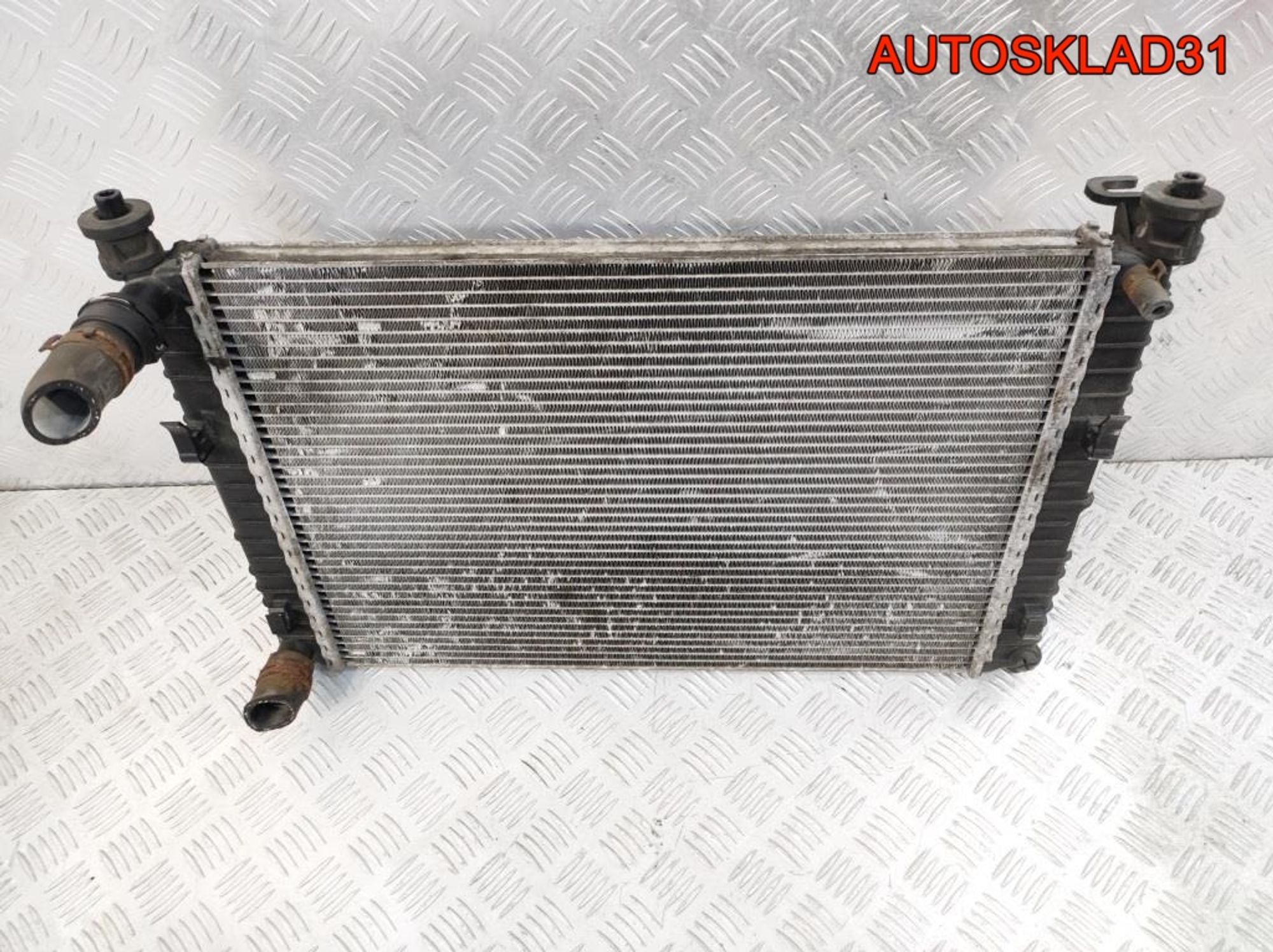 Радиатор основной Ford Fiesta 5 1,4 Дизель 2S6H8C342AE, 2000 рублей, Дубовое