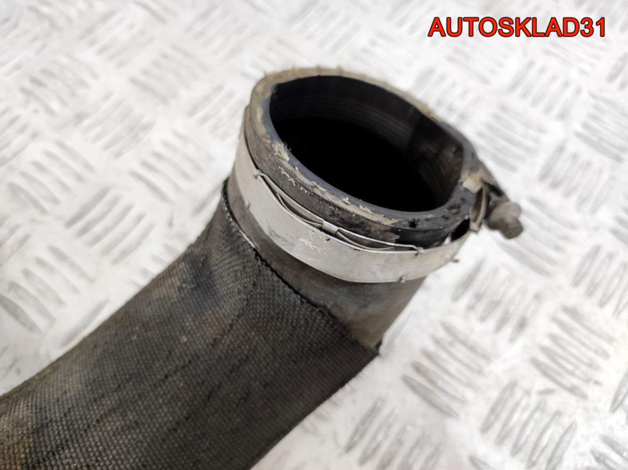 Патрубок интеркулера Audi A6 C7 4G 3,0 CDU 4G0145709AC, 2000 рублей, Дубовое