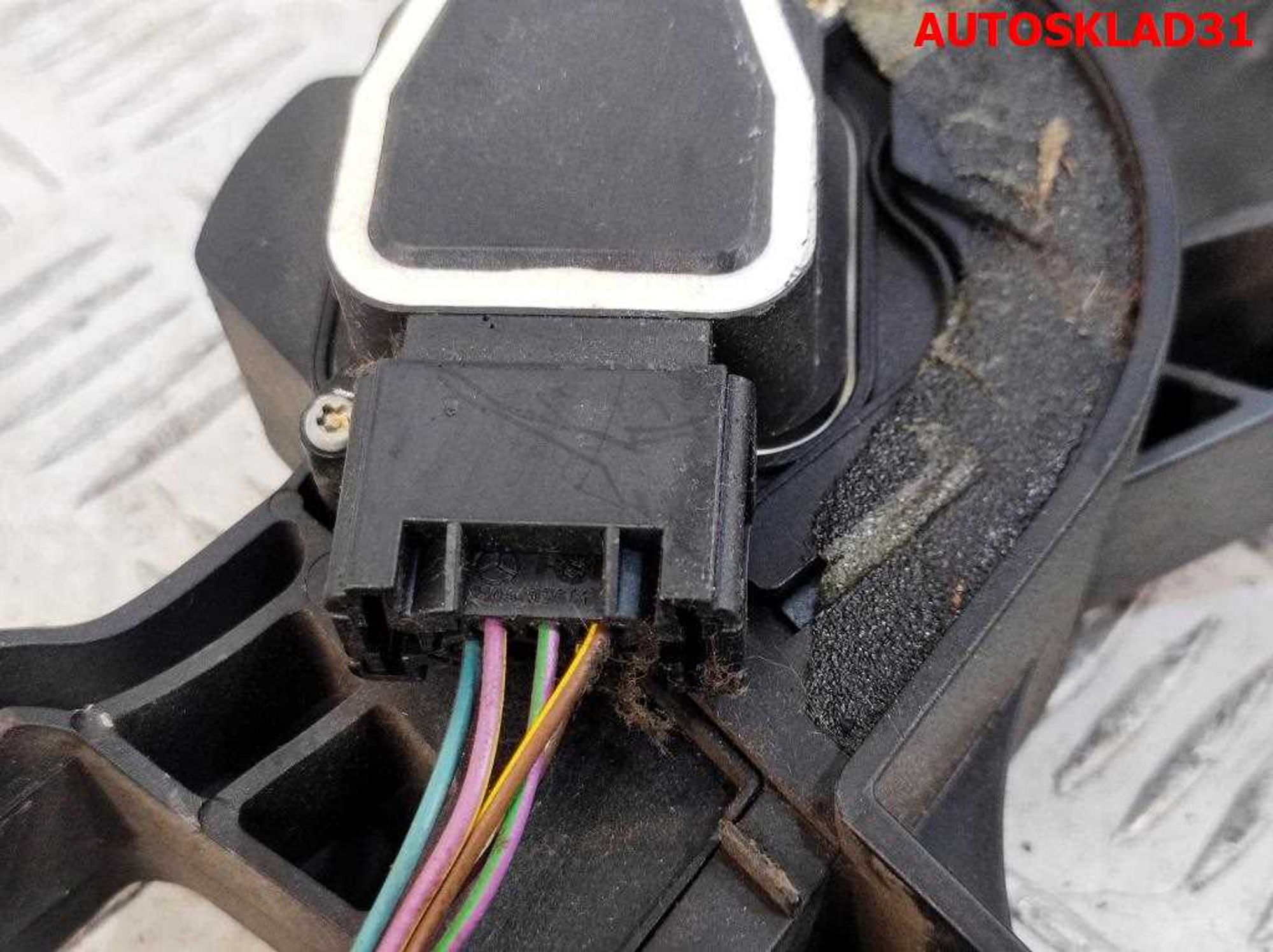 Педаль газа Mercedes Benz W203 A2113000404, 3500 рублей, Дубовое