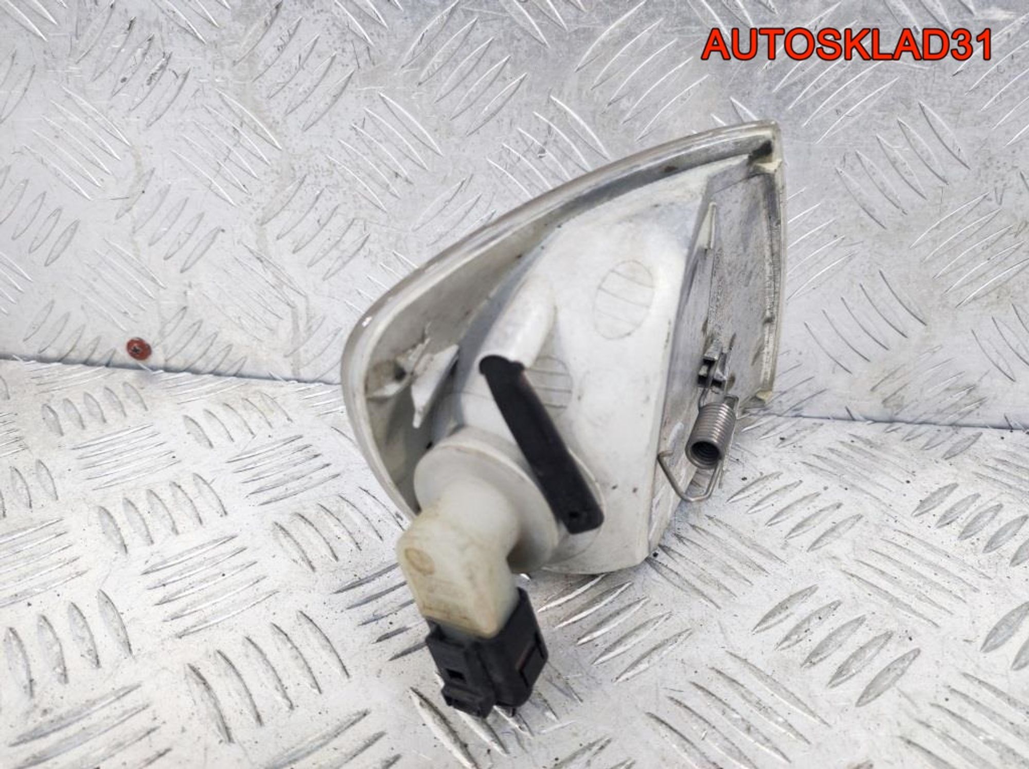 Указатель поворота левый белый VW Polo 6N0953041N, 500 рублей, Дубовое