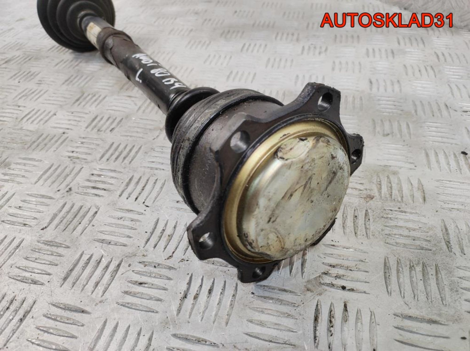Полуось передняя правая Audi 80 B4 8A0407272AG, 2300 рублей, Дубовое
