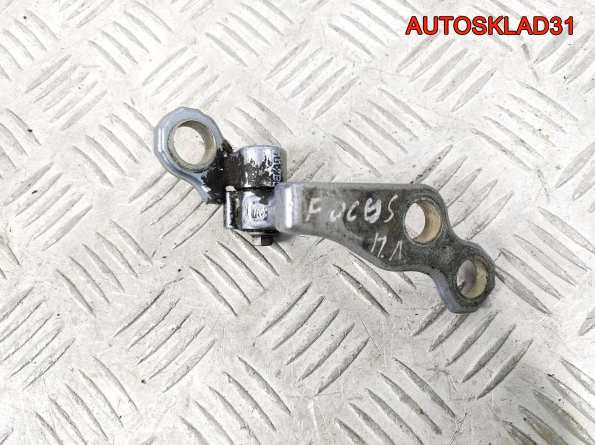 Петля двери передней левой верхняя Ford Focus 2, 900 рублей, Дубовое