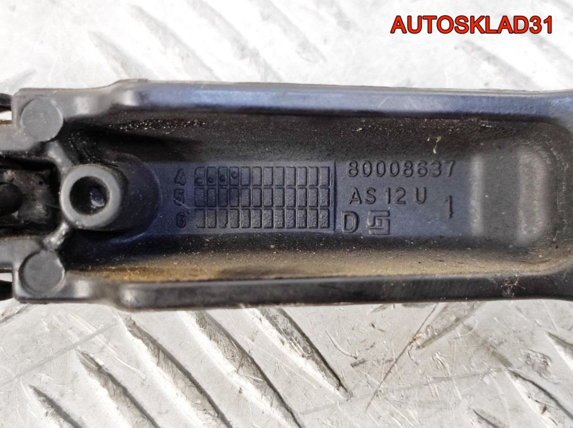 Дворник правый Nissan Primera P12 28886AU312, 900 рублей, Дубовое