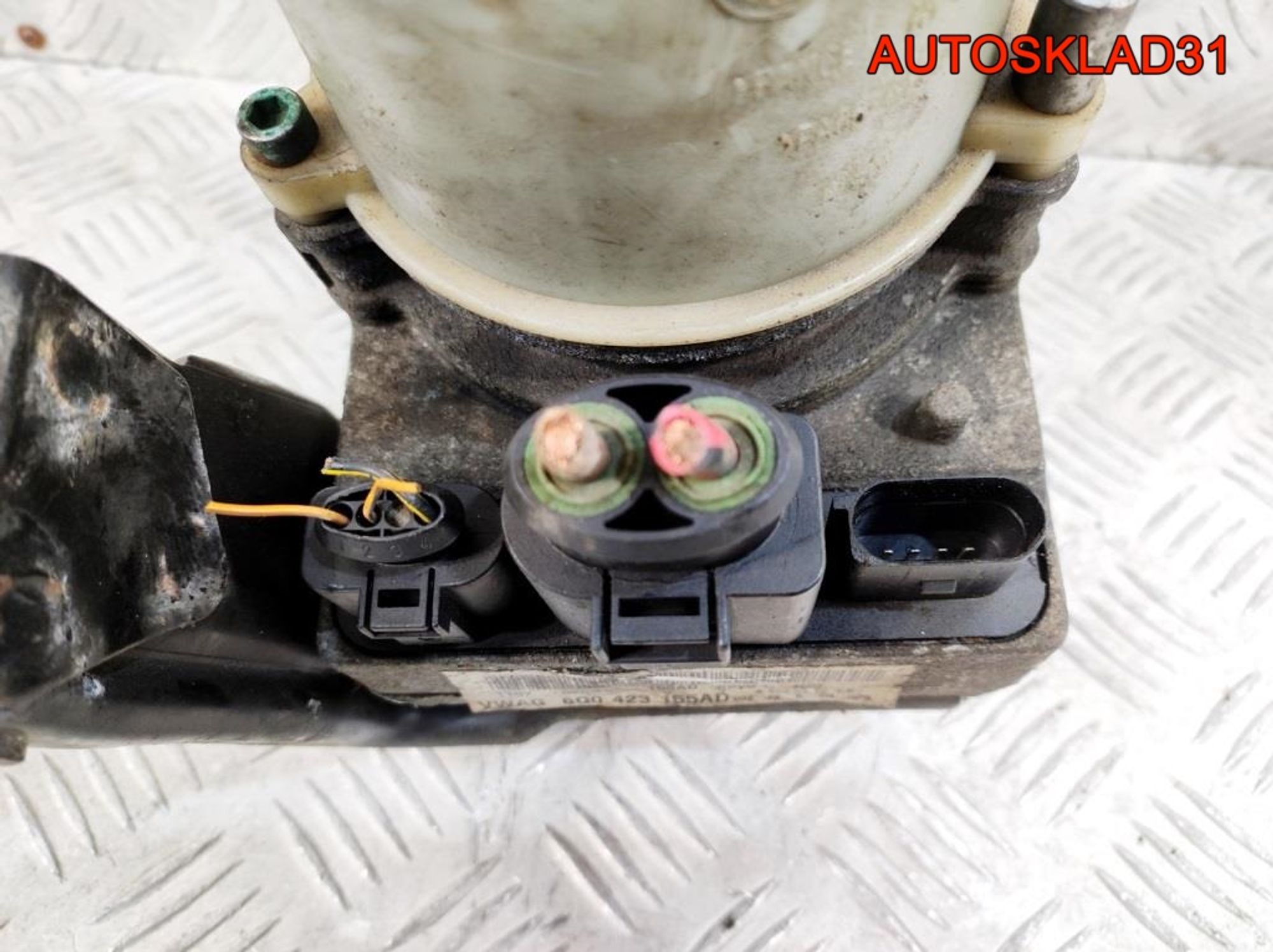 Насос ЭГУР Skoda Fabia 2 6Q0423155AD Бензин, 10800 рублей, Дубовое