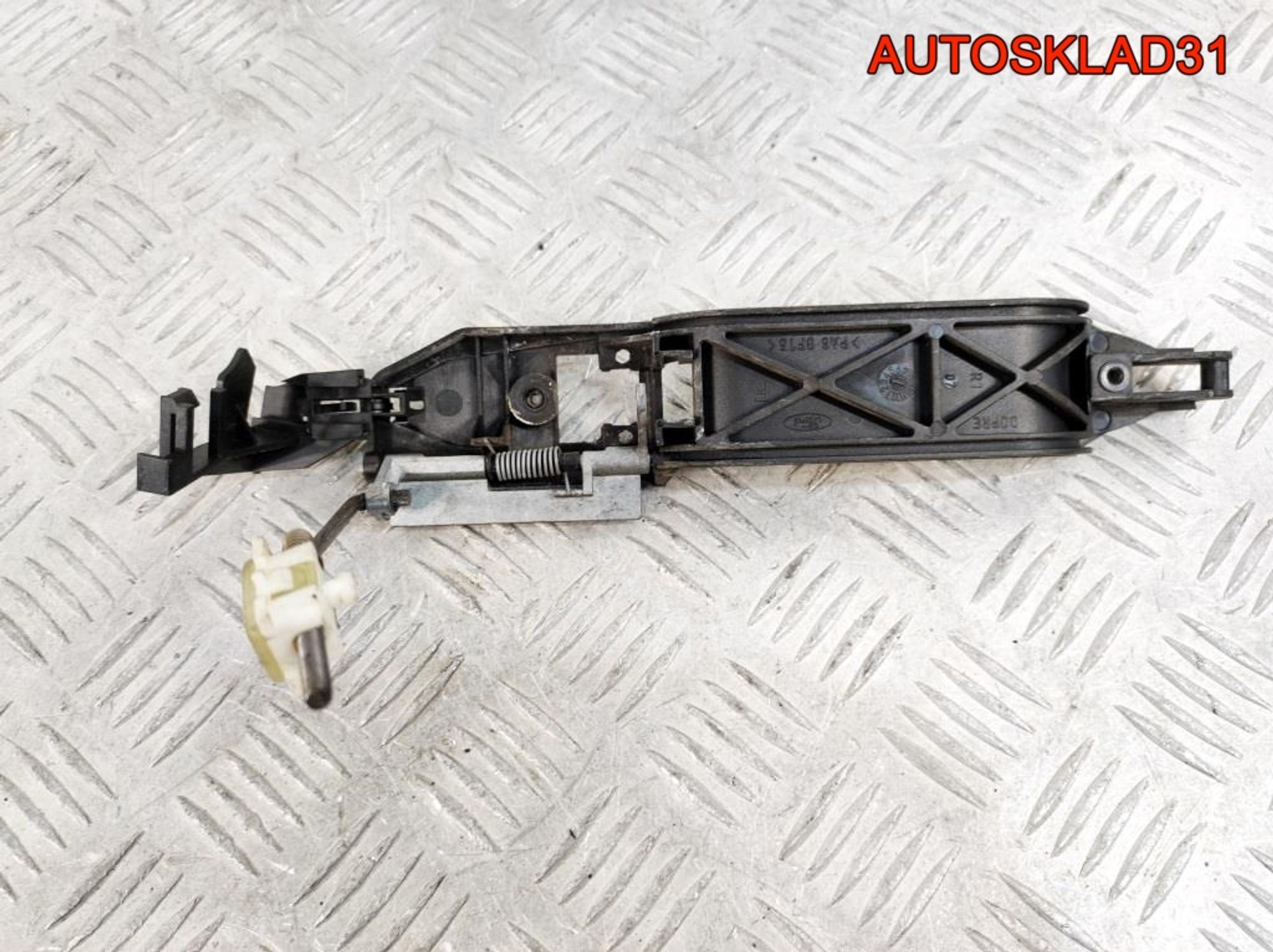 Кронштейн ручки задней правой Ford Focus 1, 500 рублей, Дубовое