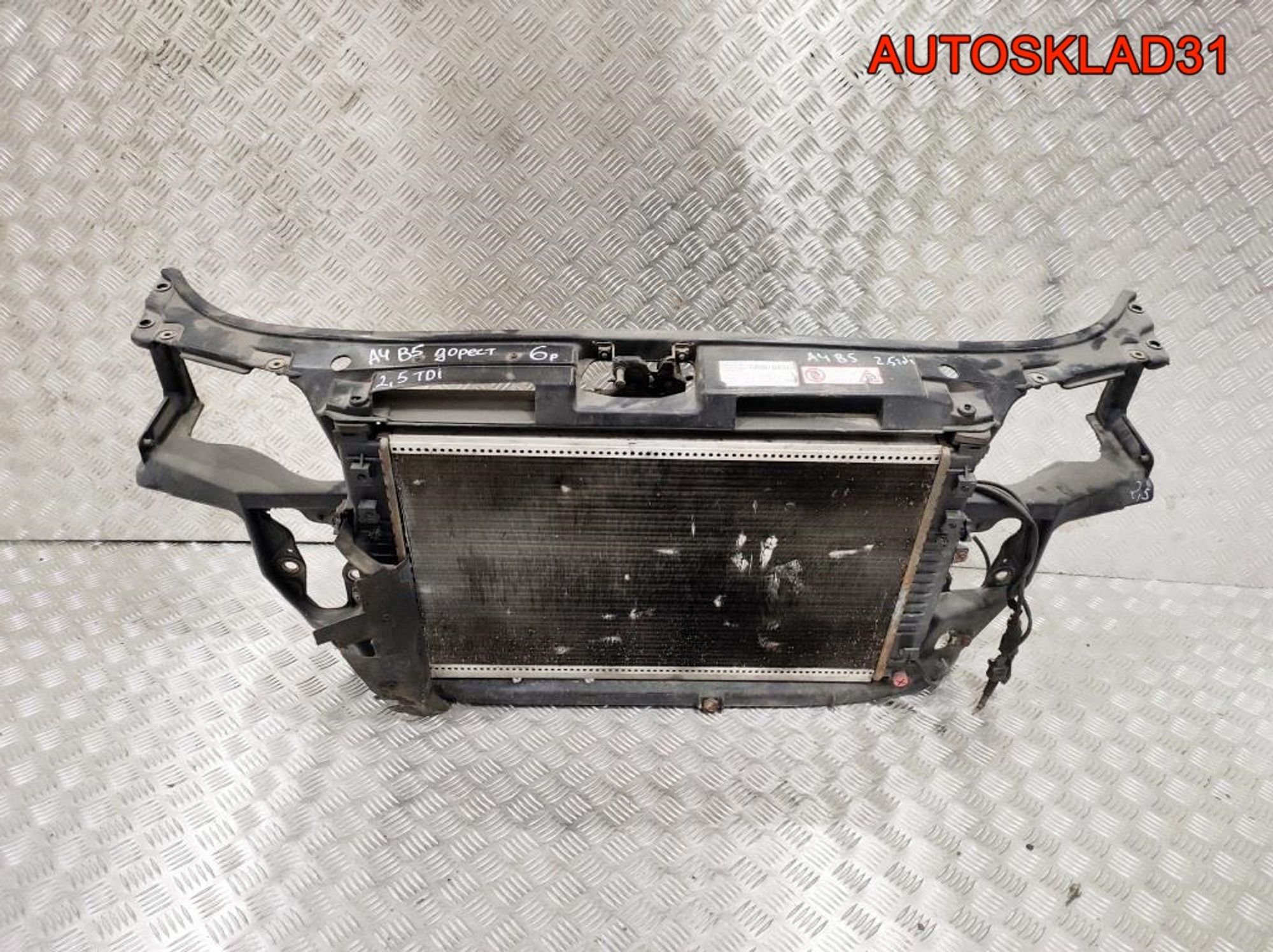 Панель передняя в сборе Audi A4 B5 Дорест 2,5 TDI 8D0805594H, 15000 рублей, Дубовое