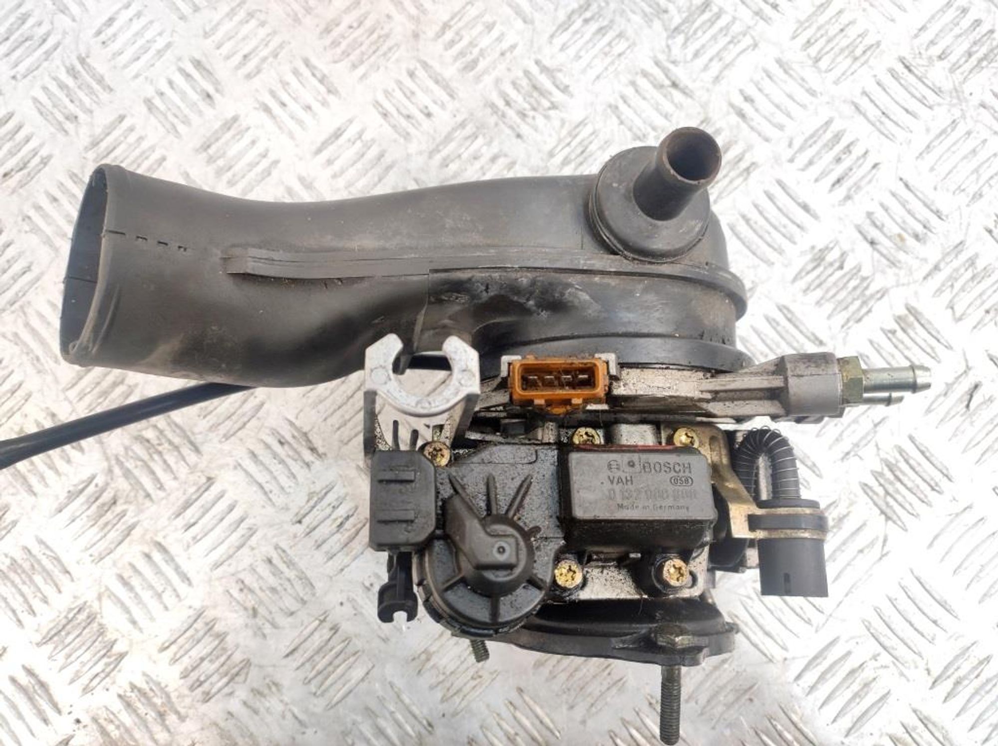 Моновпрыск в сборе Volkswagen Golf 3 051133015S, 15000 рублей, Дубовое