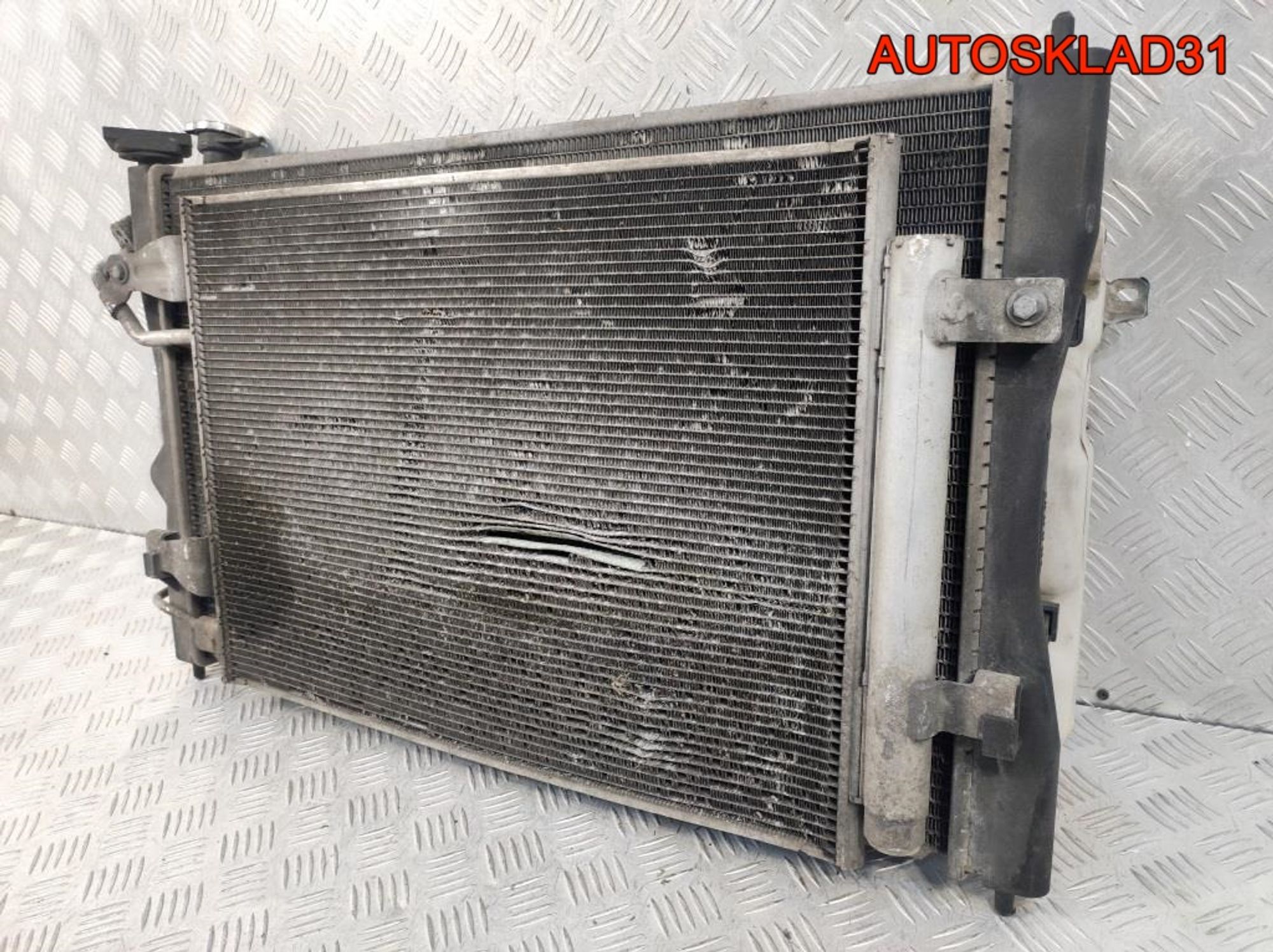 Кассета радиаторов Mitsubishi Colt 4A90 MN130393, 16200 рублей, Дубовое