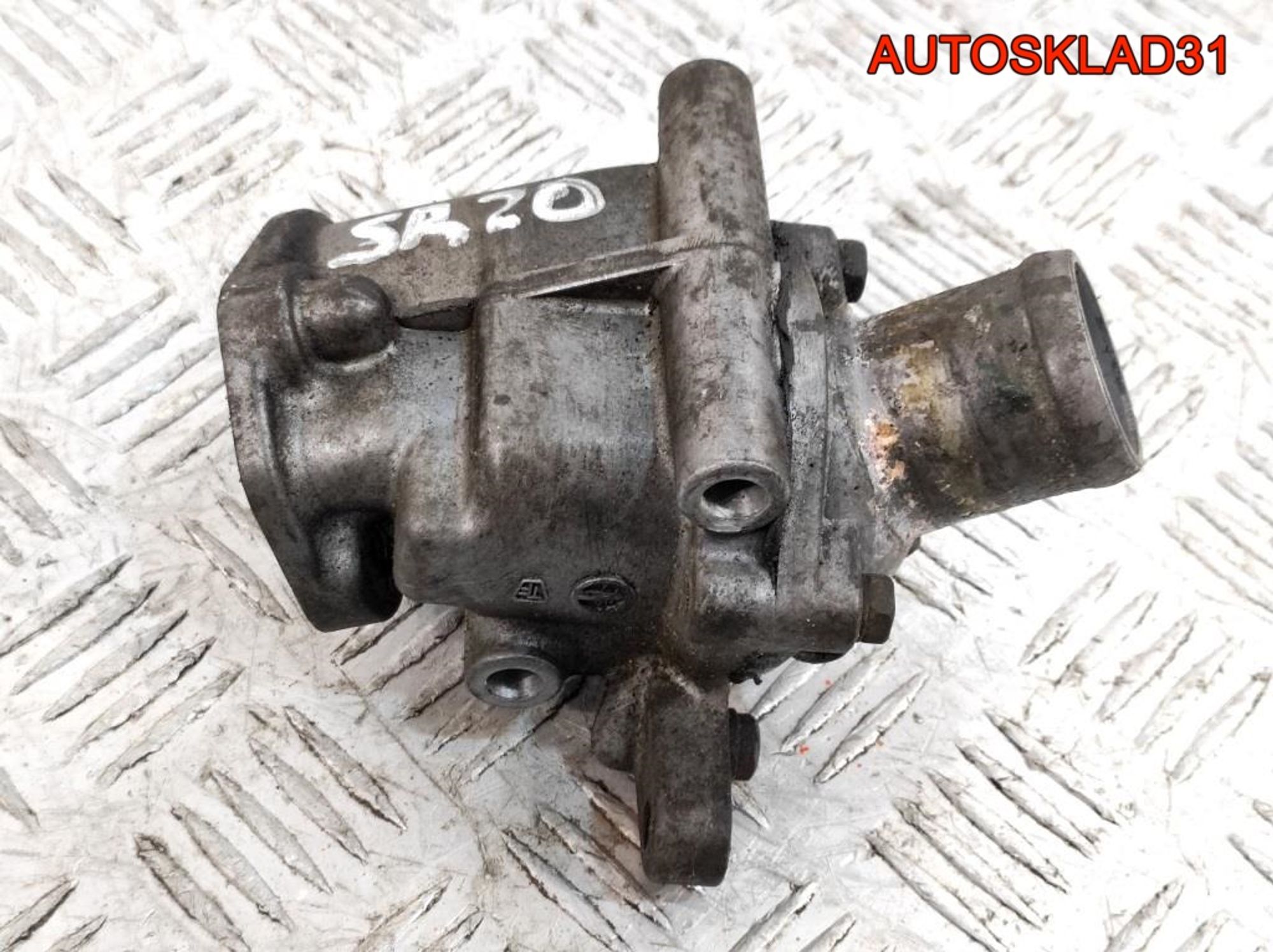 Корпус термостата Nissan Primera P11 2,0 SR20DE 110619F500, 1500 рублей, Дубовое