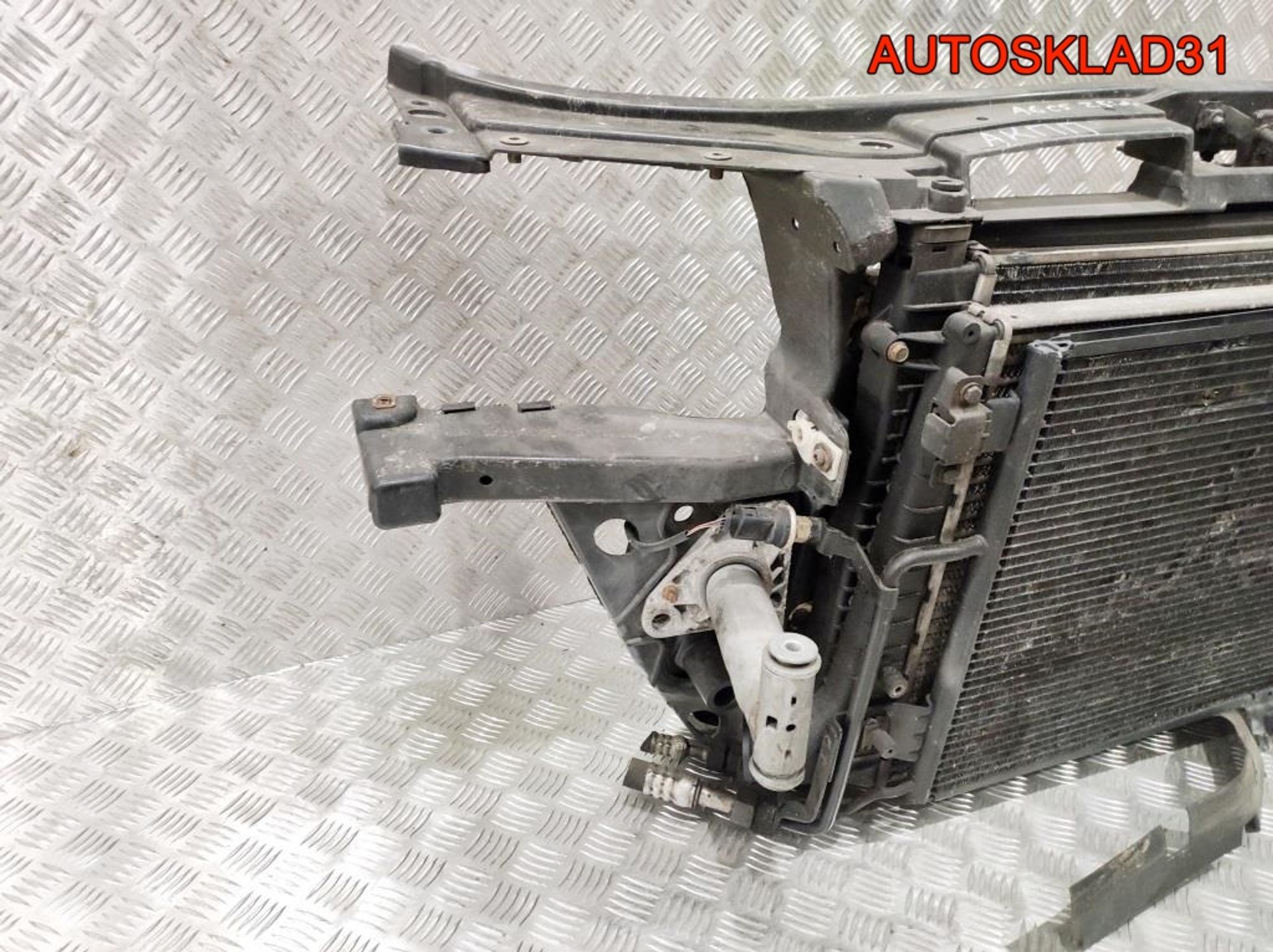 Панель передняя в сборе Audi A6 C5 АКПП 2,5 Дизель 4B0805588K, 17000 рублей, Дубовое