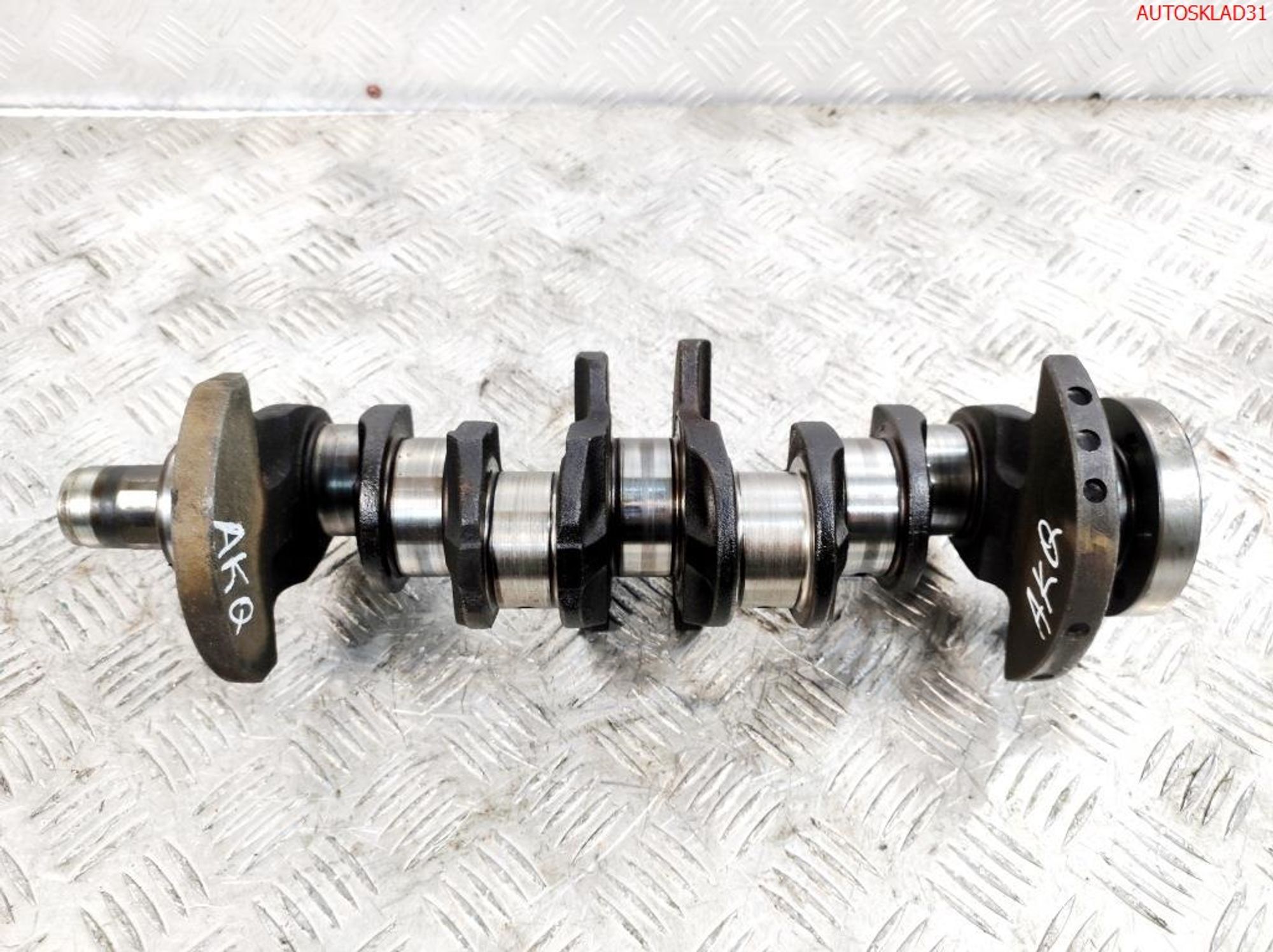 Коленвал Volkswagen Golf 4 1.4 AKQ Бензин 06A105021D, 6000 рублей, Дубовое