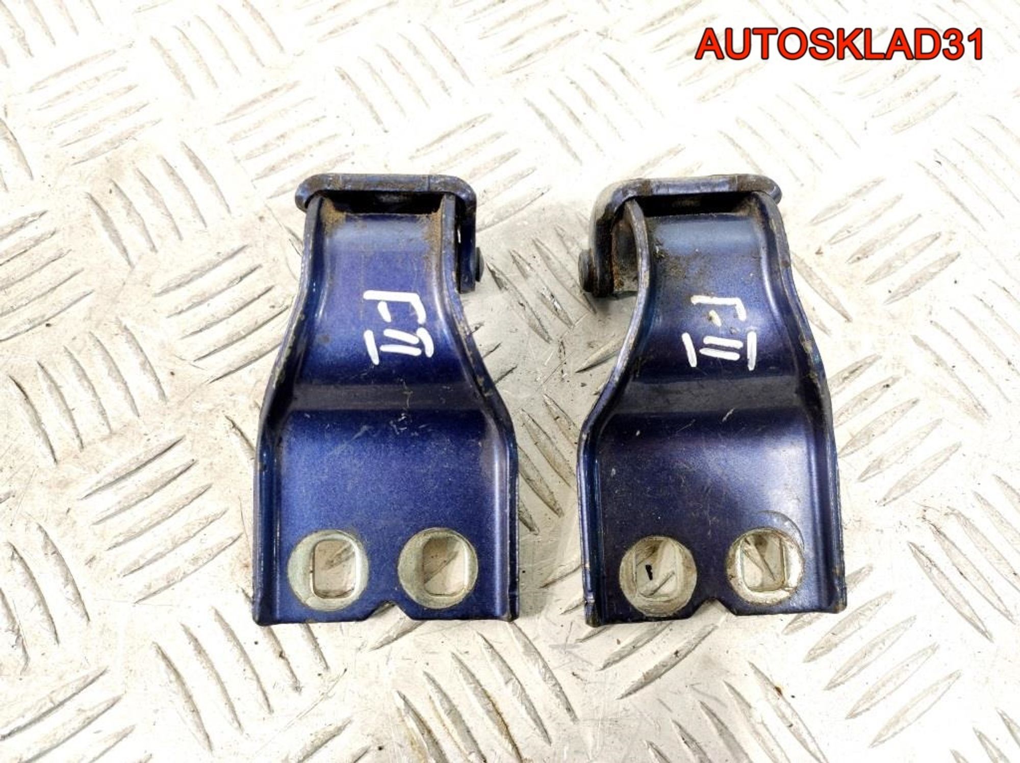 Петля двери багажника Комплект Ford Focus 2 4M51N42900AA, 900 рублей, Дубовое