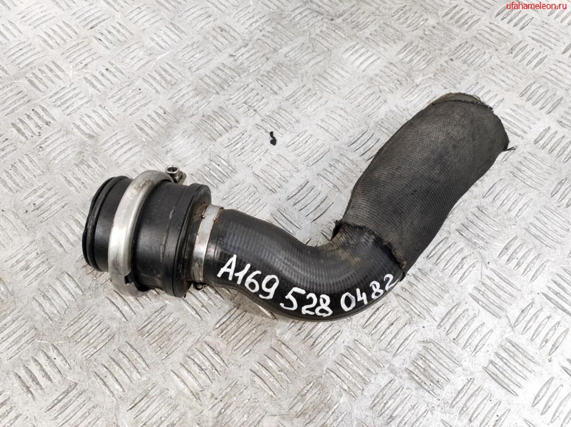 Патрубок интеркулера Mercedes Benz A140 A1695280482, 2000 рублей, Дубовое