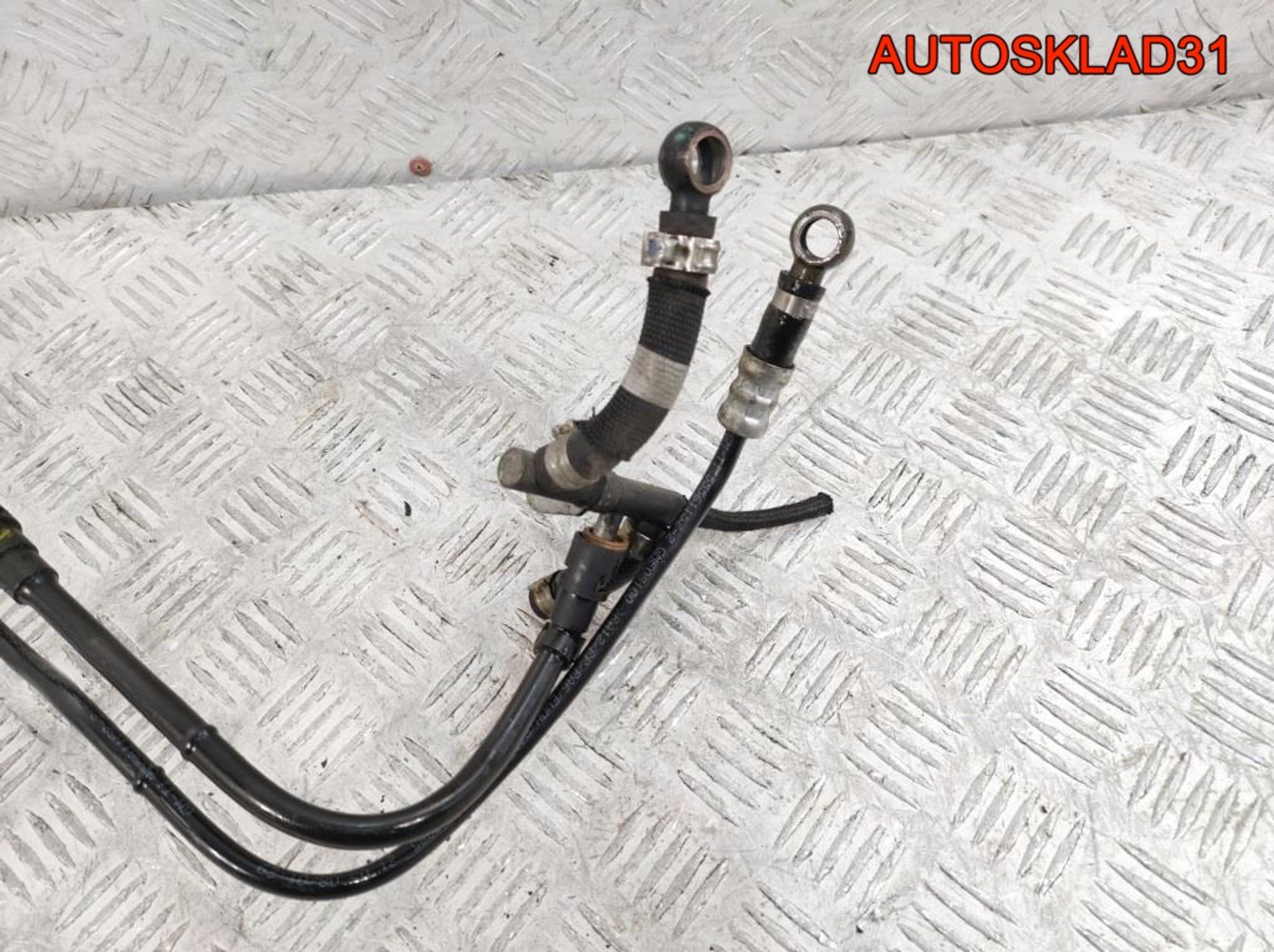 Трубка топливная Комплект Opel Corsa D 1,3 Z13DTJ Дизель 55561152, 3500 рублей, Дубовое