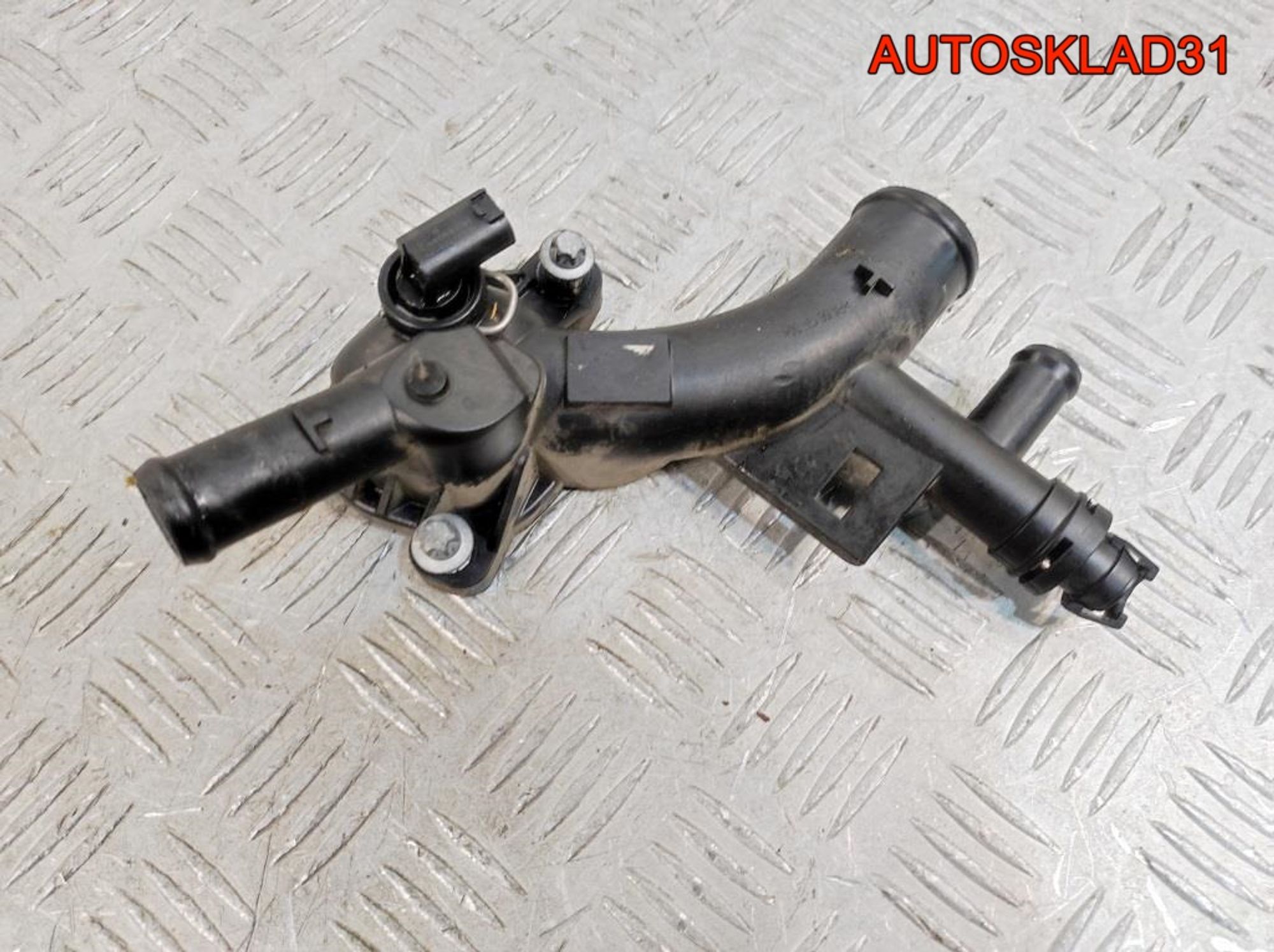 Фланец системы охлаждения Opel Astra J 1,4 A14NET 0112326A, 1500 рублей, Дубовое