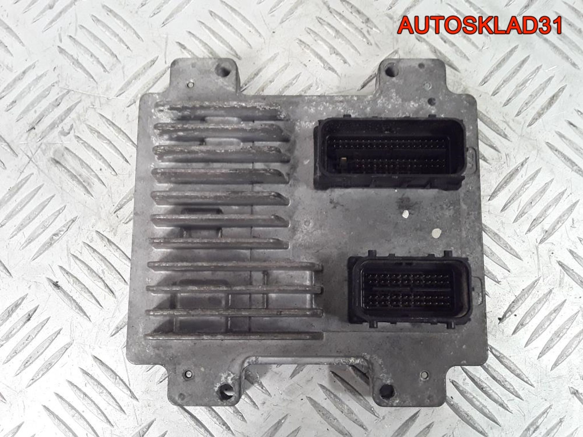 Блок эбу Opel Corsa D 1,2 A12XER 55583739 Бензин, 4100 рублей, Дубовое