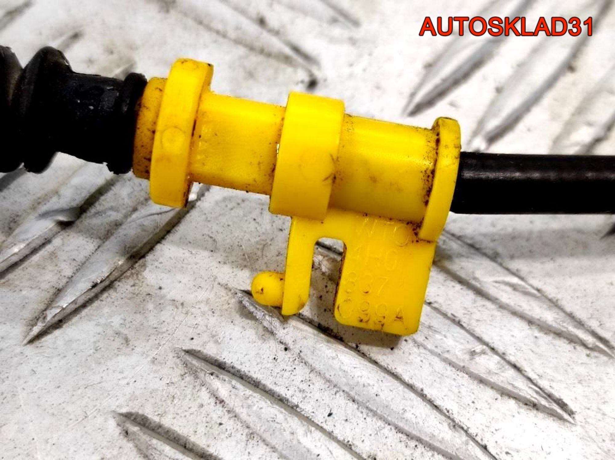 Трос открывания двери Audi A6 C7 4G 4H0837099A, 1000 рублей, Дубовое