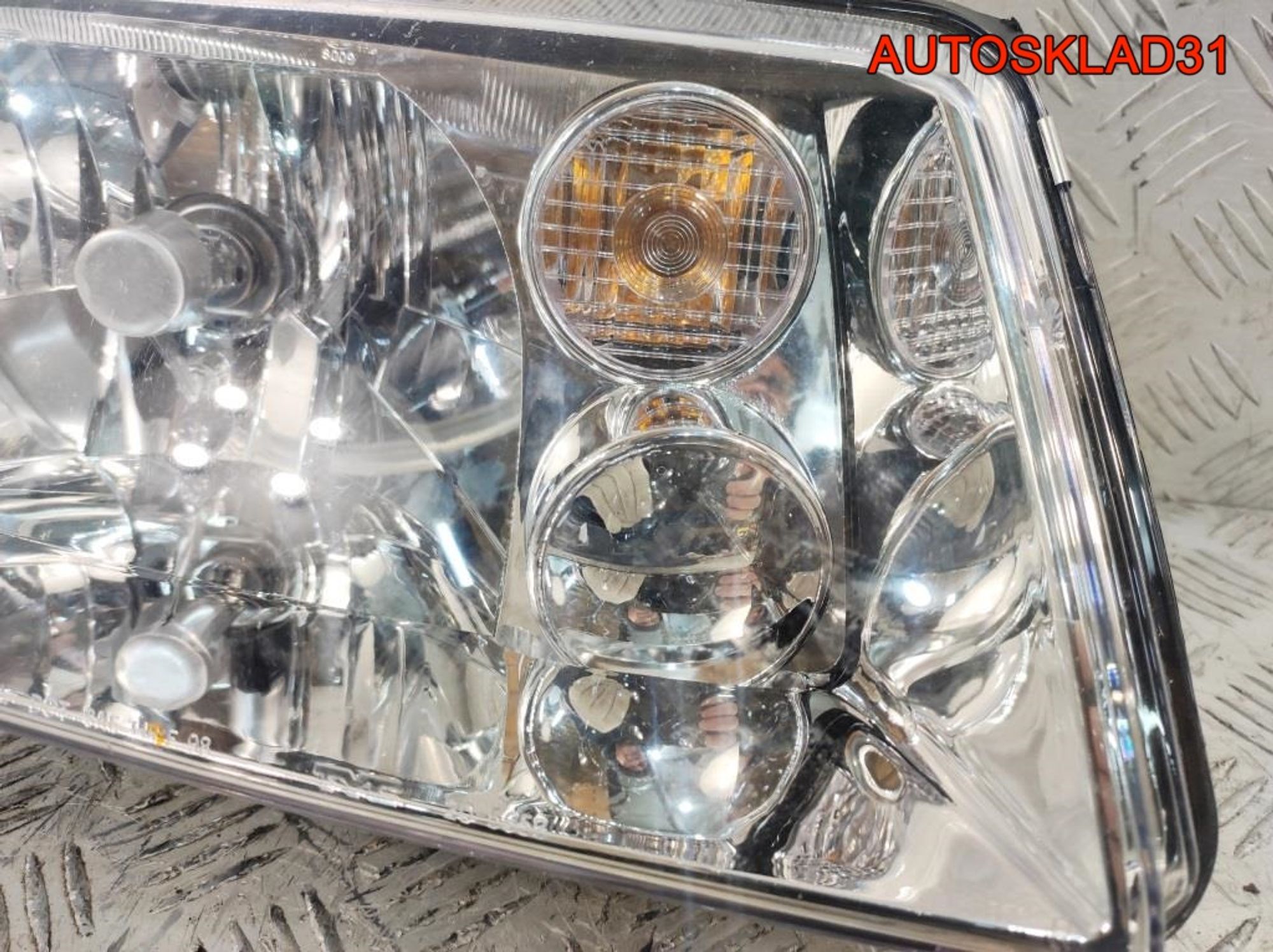 Фара правая Taiwan Volkswagen Bora 205653B, 6500 рублей, Дубовое