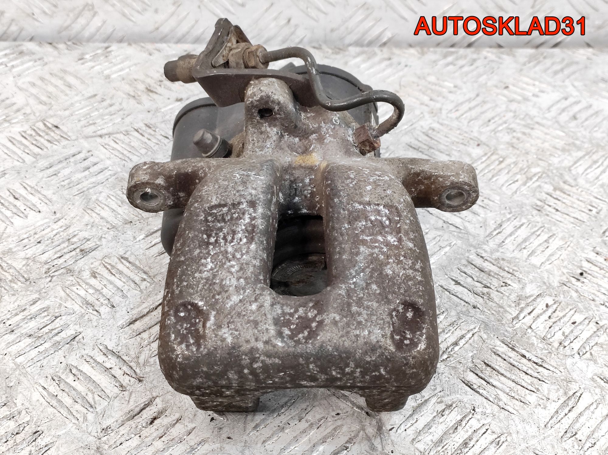 Суппорт тормозной задний правый VW Passat B6 3C0615404E, 7000 рублей, Дубовое