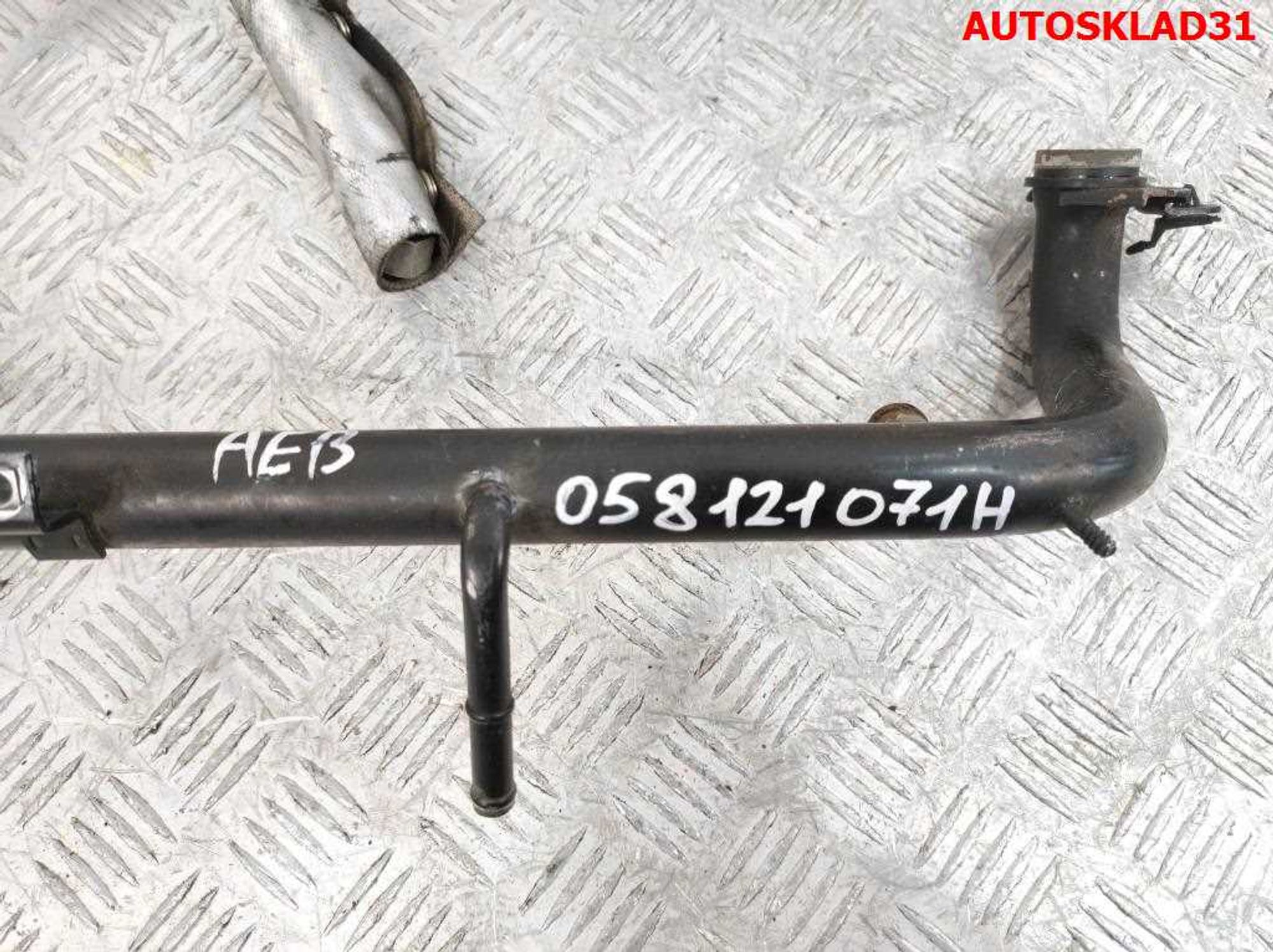 Трубка охлаждающей жидкости VW Passat B5 1,8Т AEB 058121071H, 1000 рублей, Дубовое
