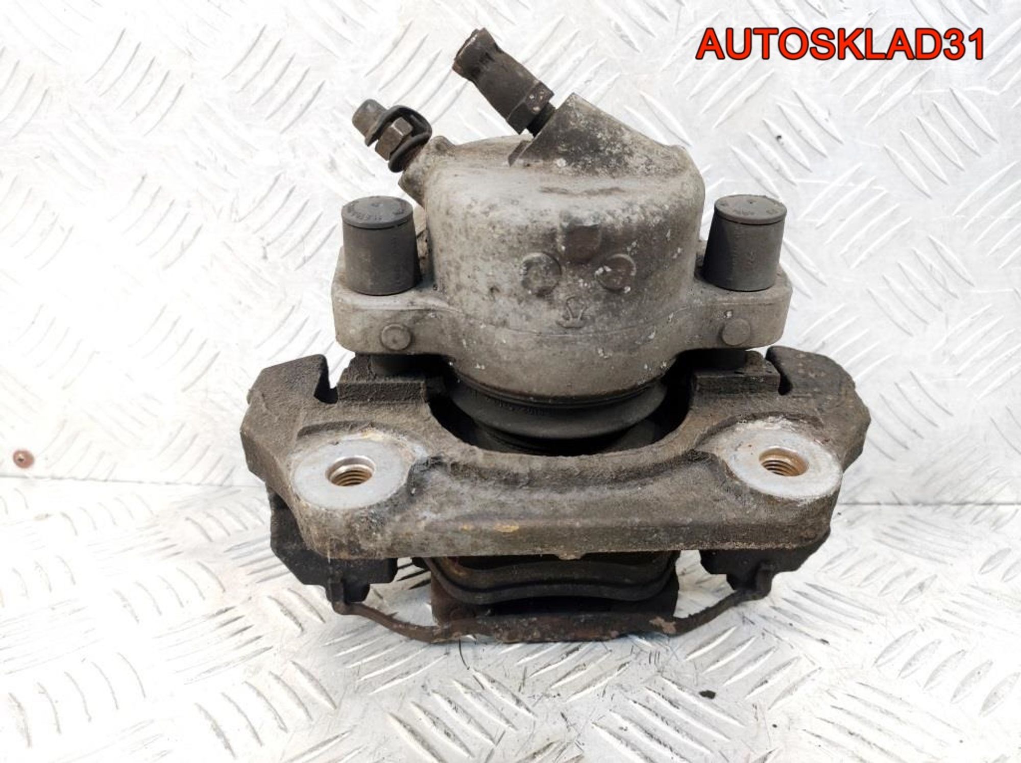 Суппорт тормозной перед правый BMW E90 34116769092, 2100 рублей, Дубовое